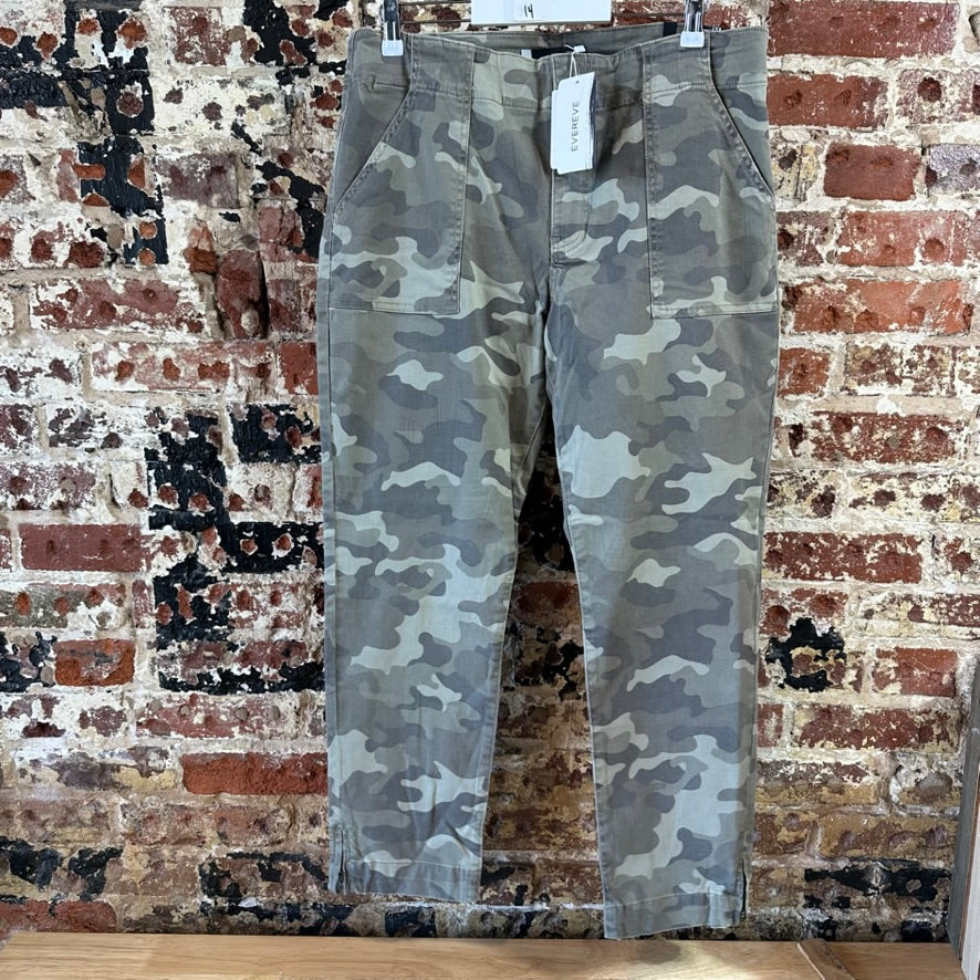 KUT Womens 14 Camo Pants NEW