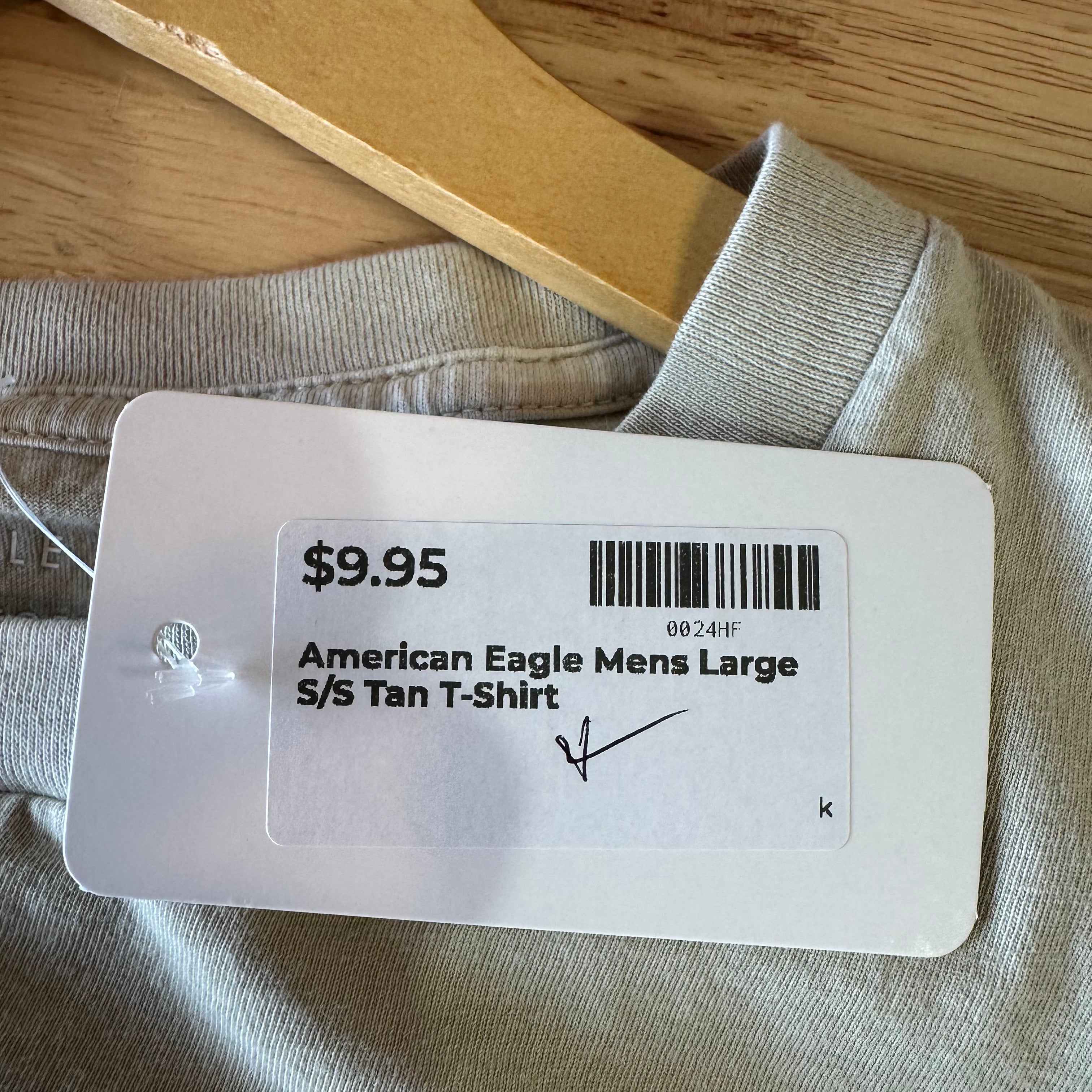 American Eagle Mens Large Live in T-Shirt Tan Super Soft S/S Hawaiian