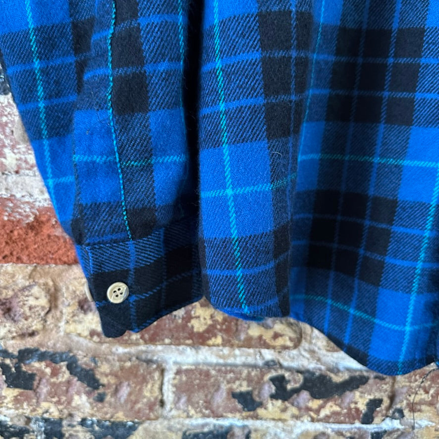 VTG Mens Store Mens XL Long Sleeve Button Up Flannel