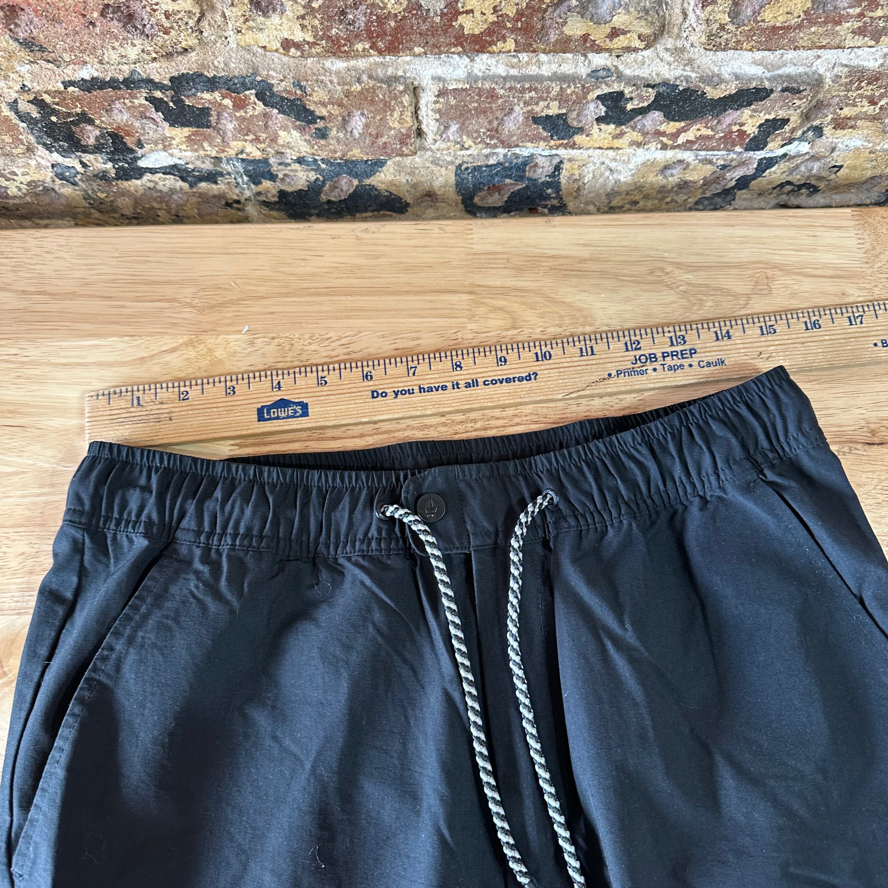 Bearded Goat Women's Medium Water Resistant Outdoor Hiking Pant Black 30x27.5"