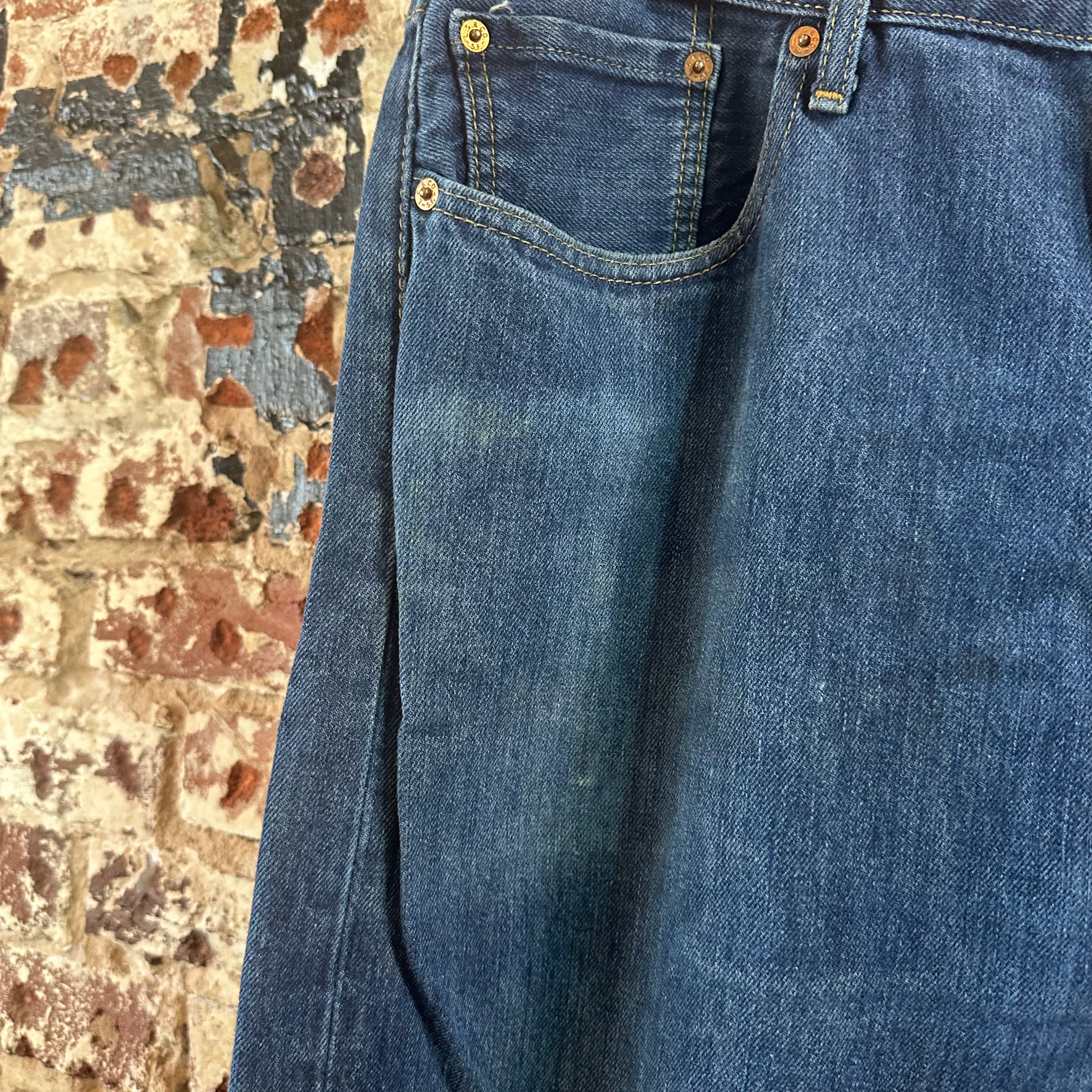 Levi's 501 Mens 38x32 Blue Jeans