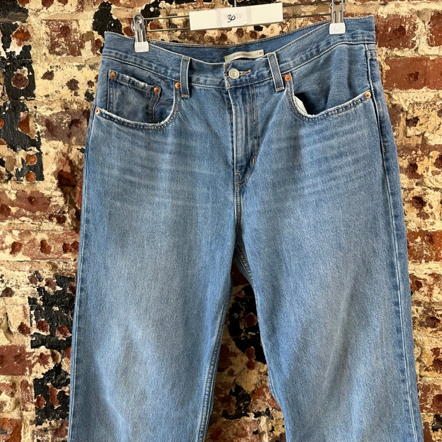 Levi's Womens 30 Low Pro Straight Jeans