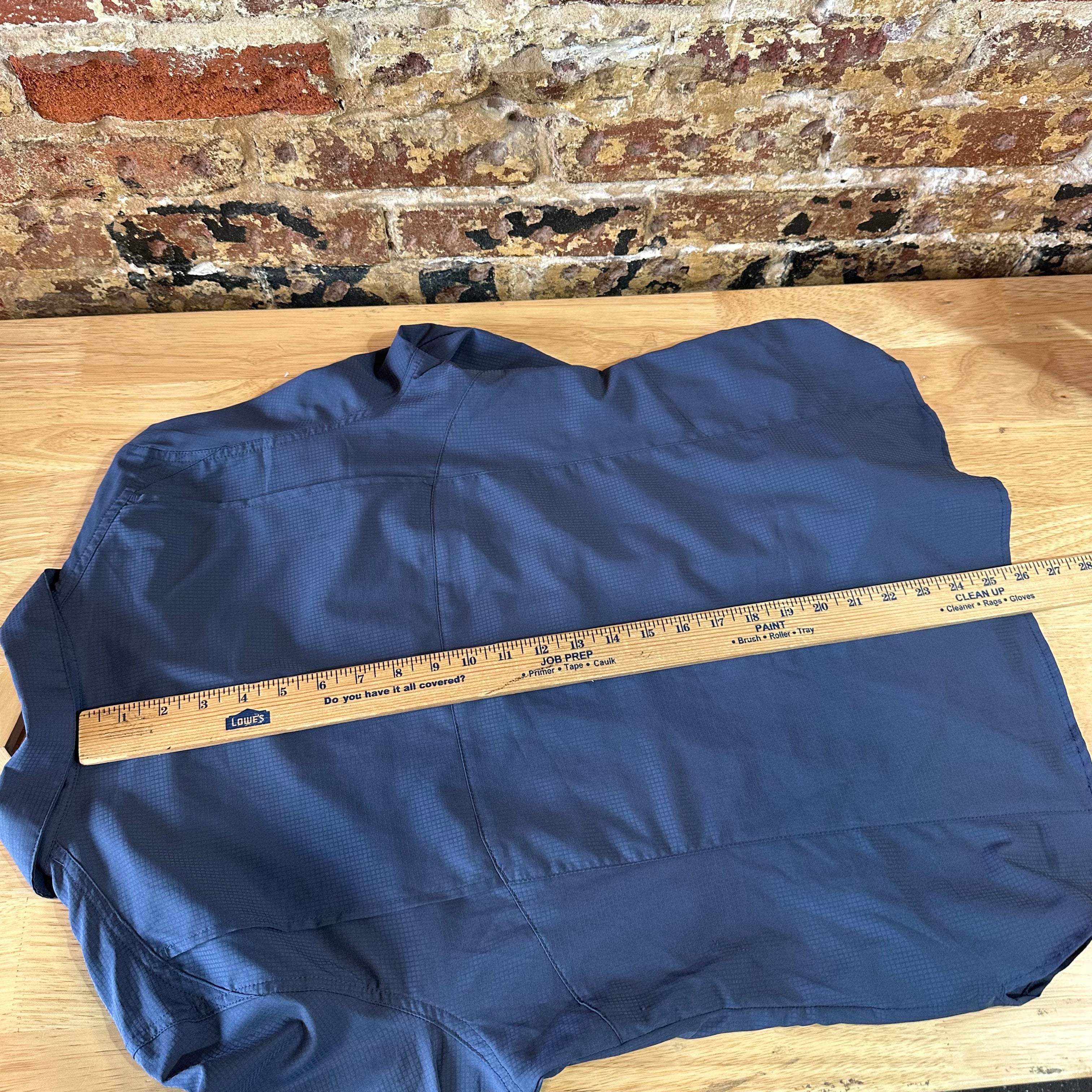 Columbia Womens Large Button Shirt