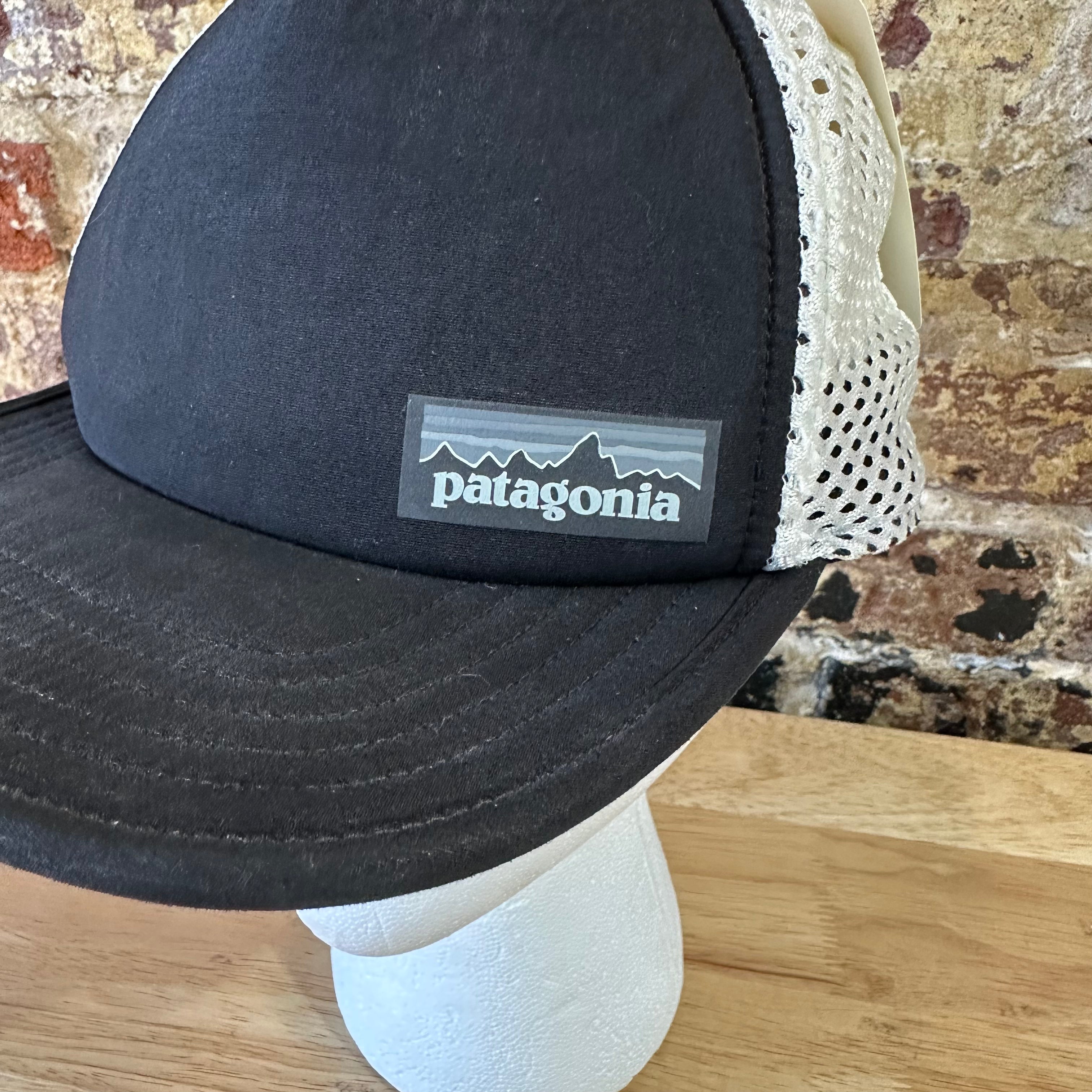 Patagonia Duckbill Black &amp; White Mesh Adjustable Running Hat / Cap