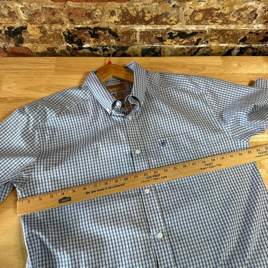 Ariat Men's Large Western Shirt