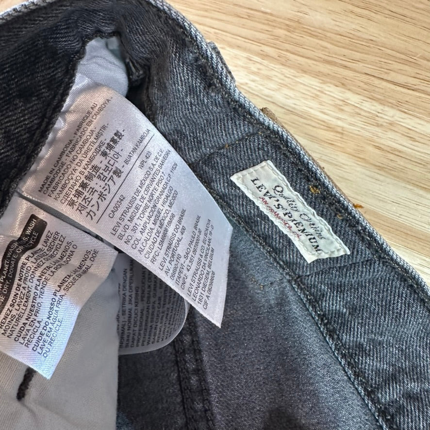 Levi's Cut off Black Jean Shorts Black Womens 25