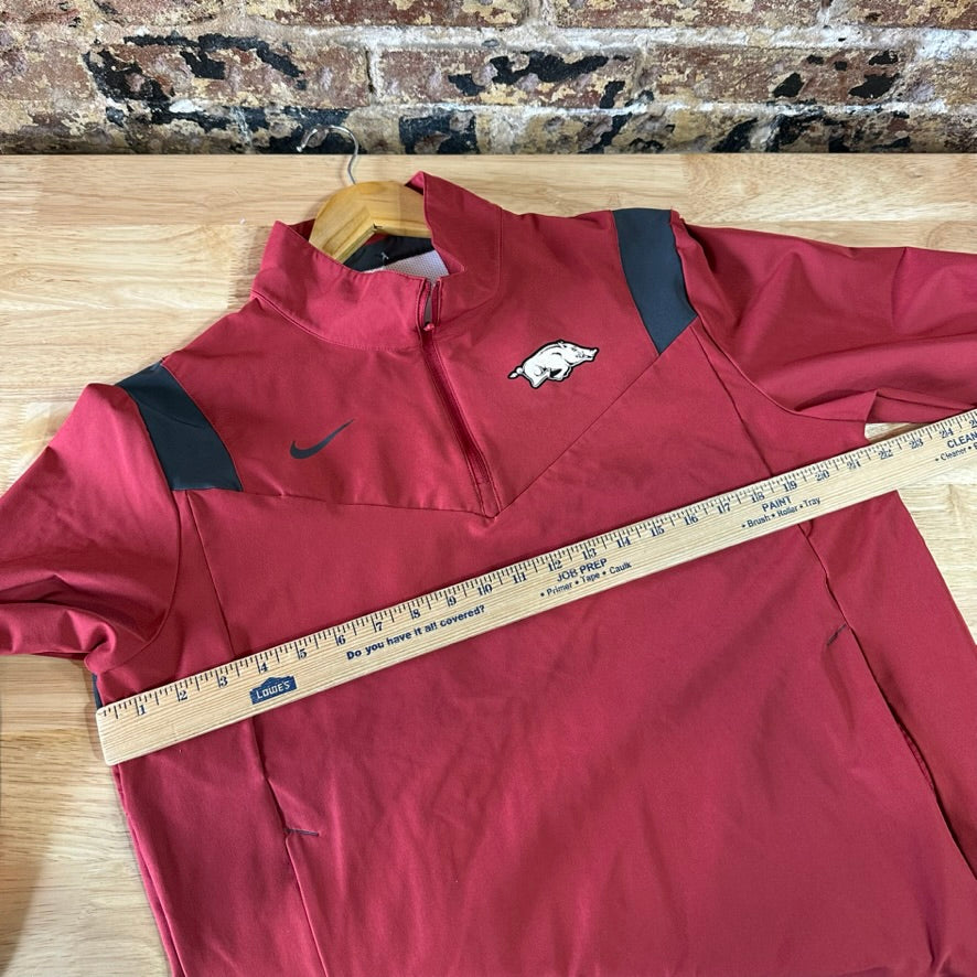 Nike Arkansas Razorbacks 1/4 Zip Sideline Pullover Jacket Mens Medium Red