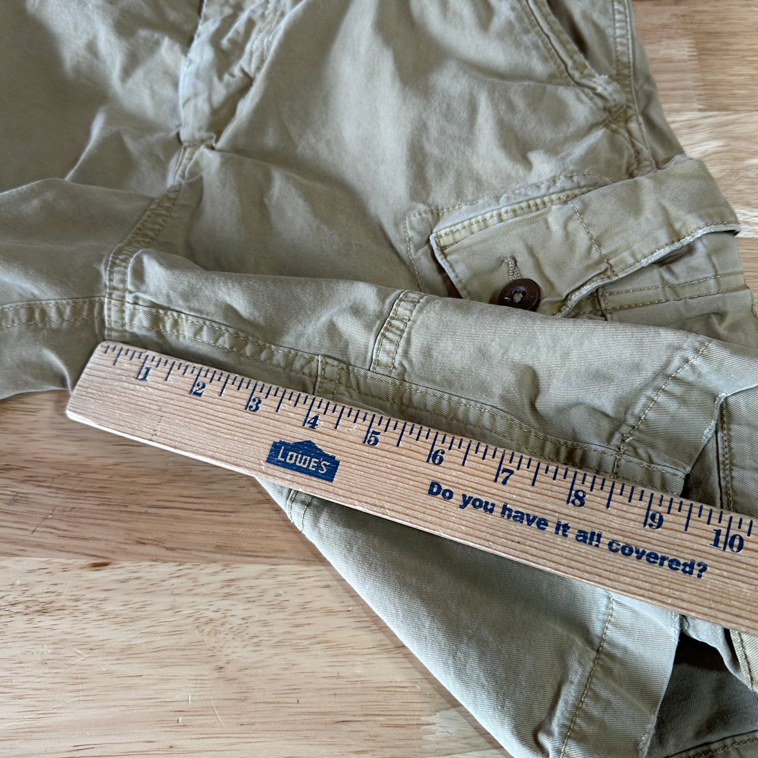 American Eagle Outfitters Classic Cargo Shorts Mens 31 Tan 9.5" inseam