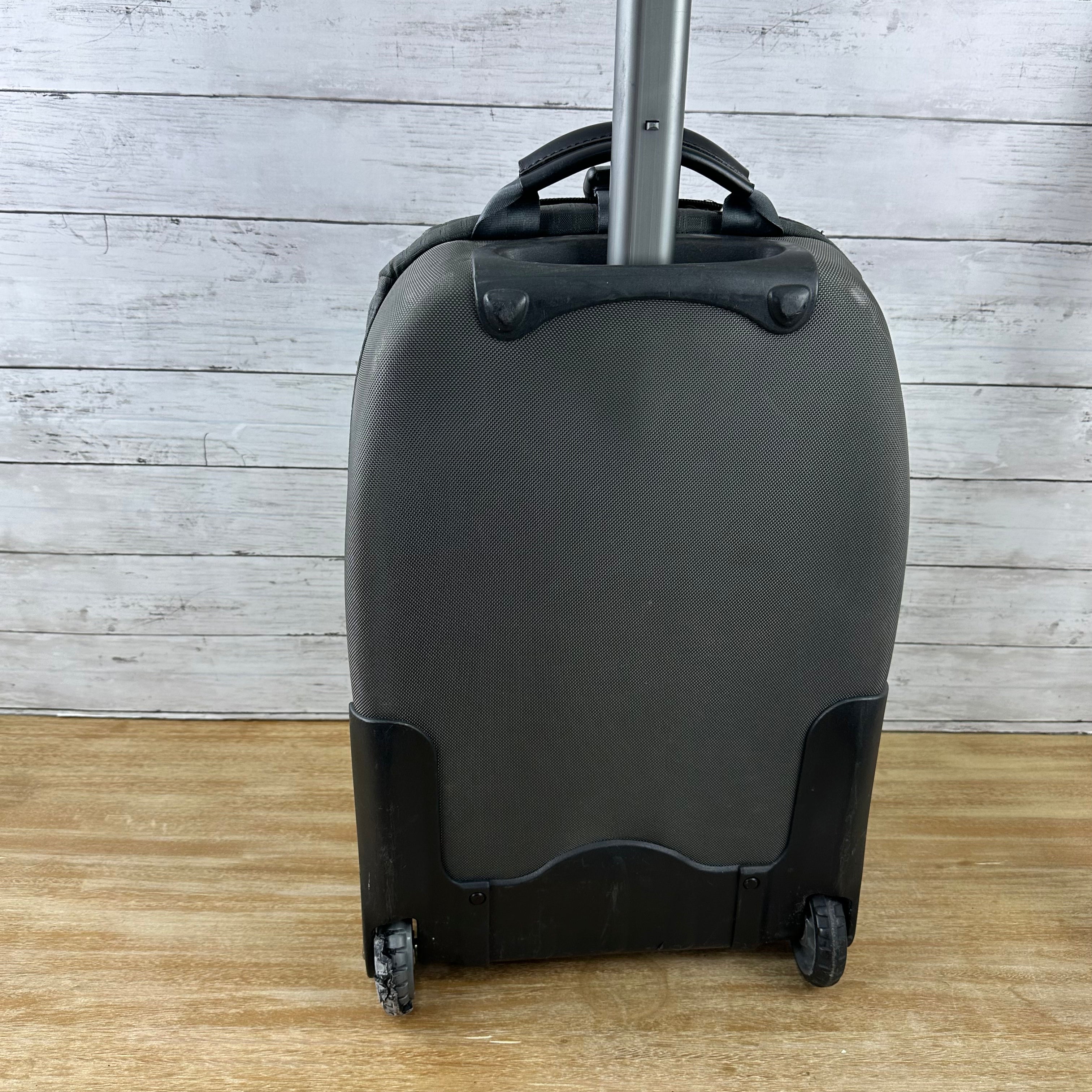 PATAGONIA gray Weathershed Sultan Rolling Duffel Travel Luggage Suitcase Bag