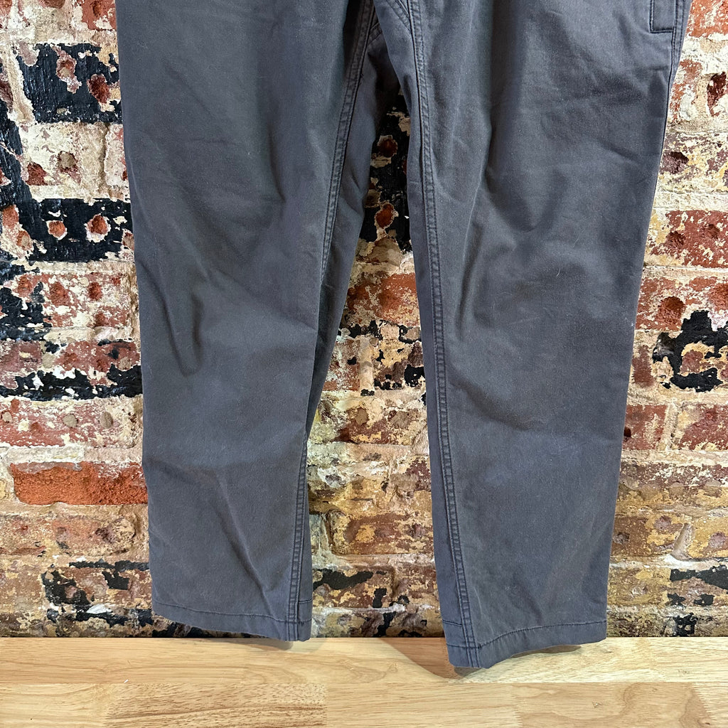 Duluth Trading Womens 8 Gray Pants