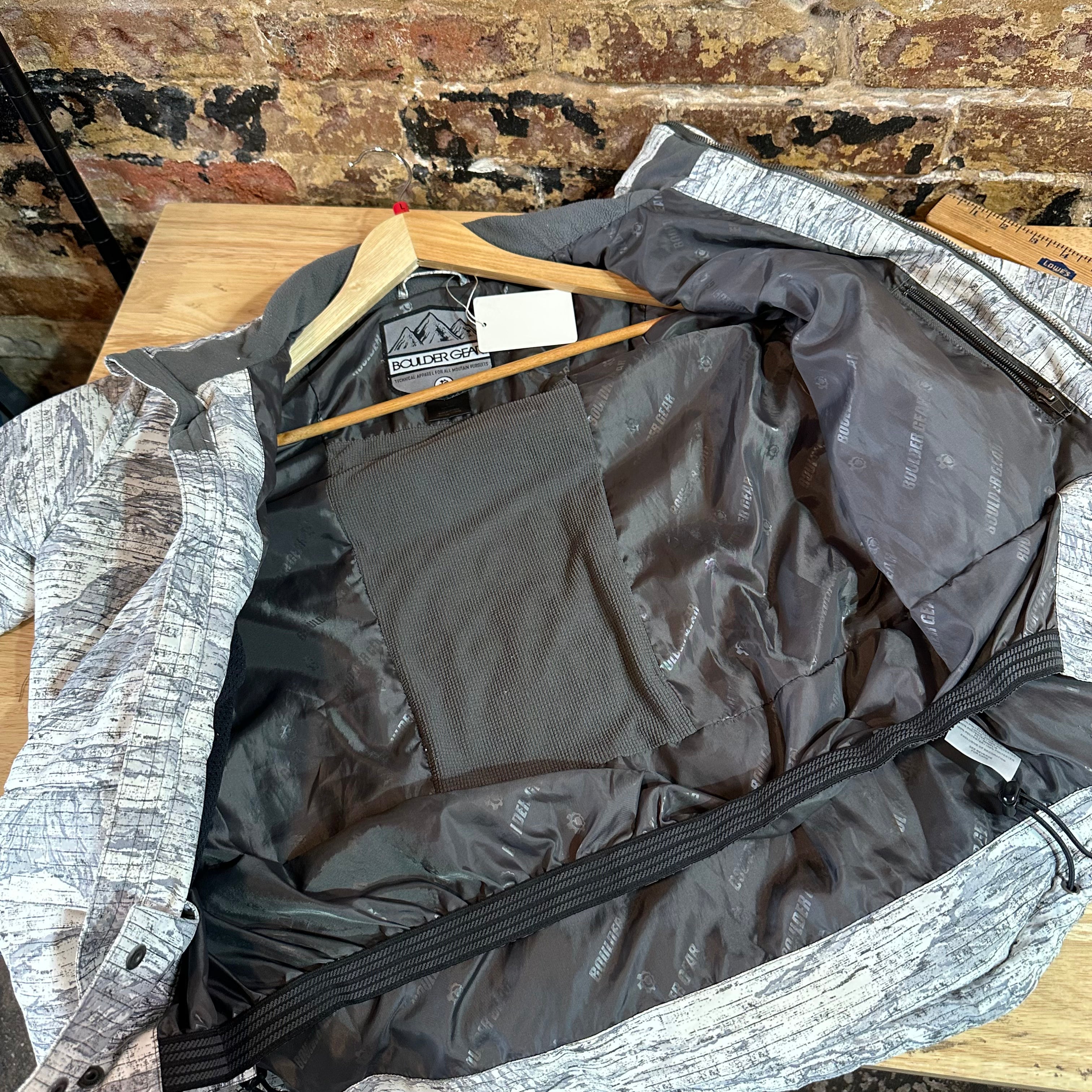 Boulder Gear Boys Large White Ski Jacket
