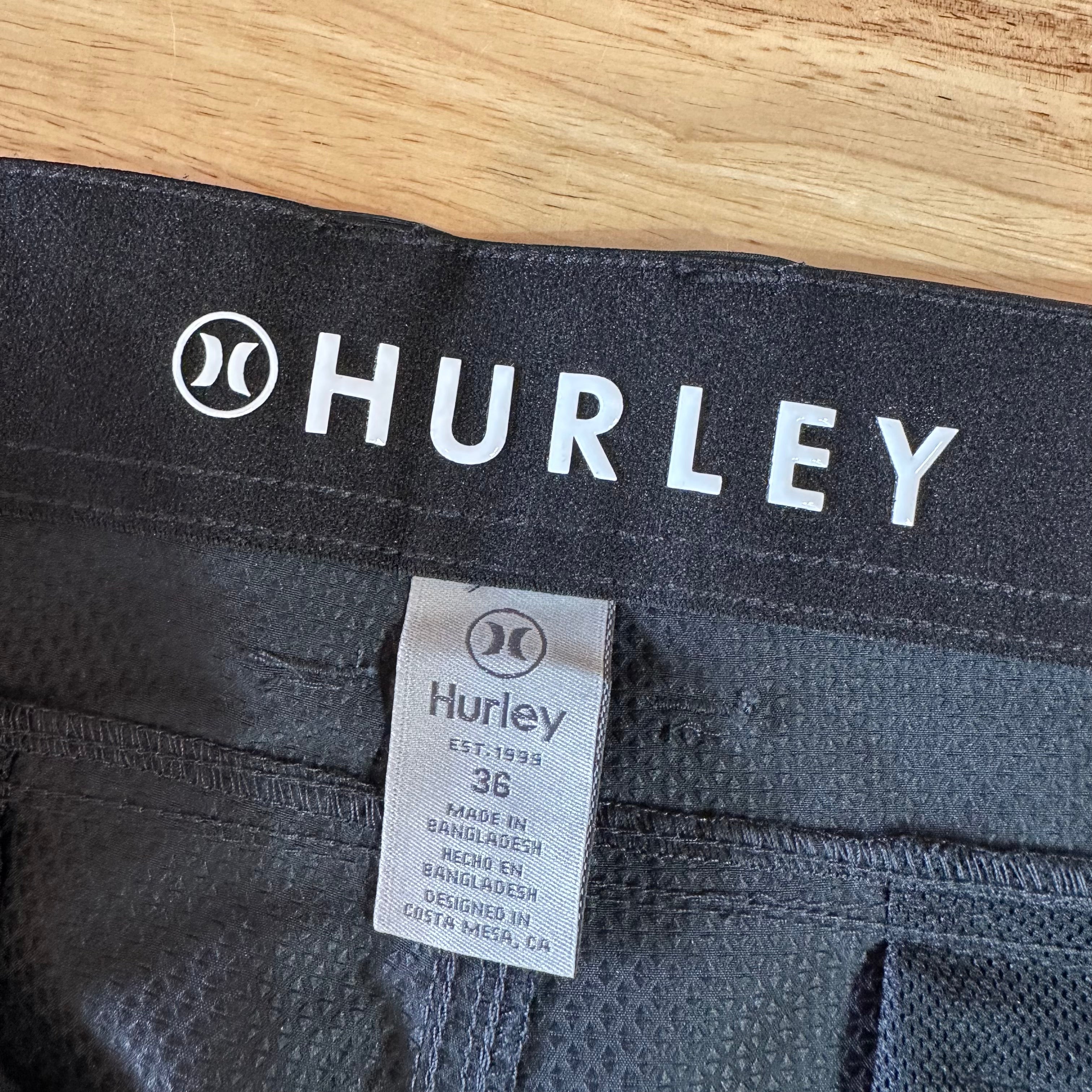 Hurley Mens 36 Black Shorts