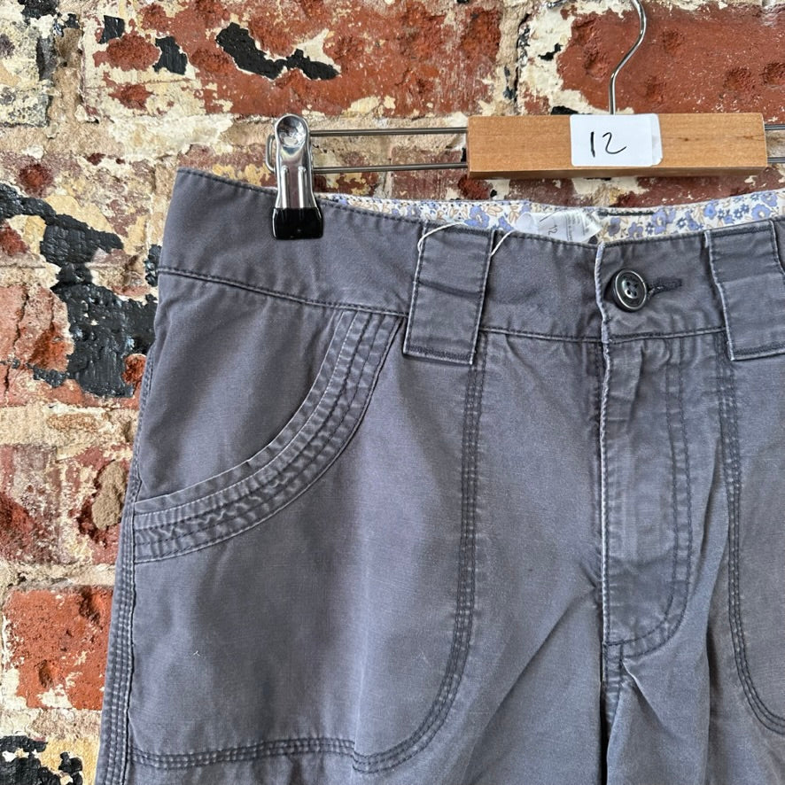 Carhartt Cargo Outdoor Canvas Shorts Womens Size 12 Gray 34x11"