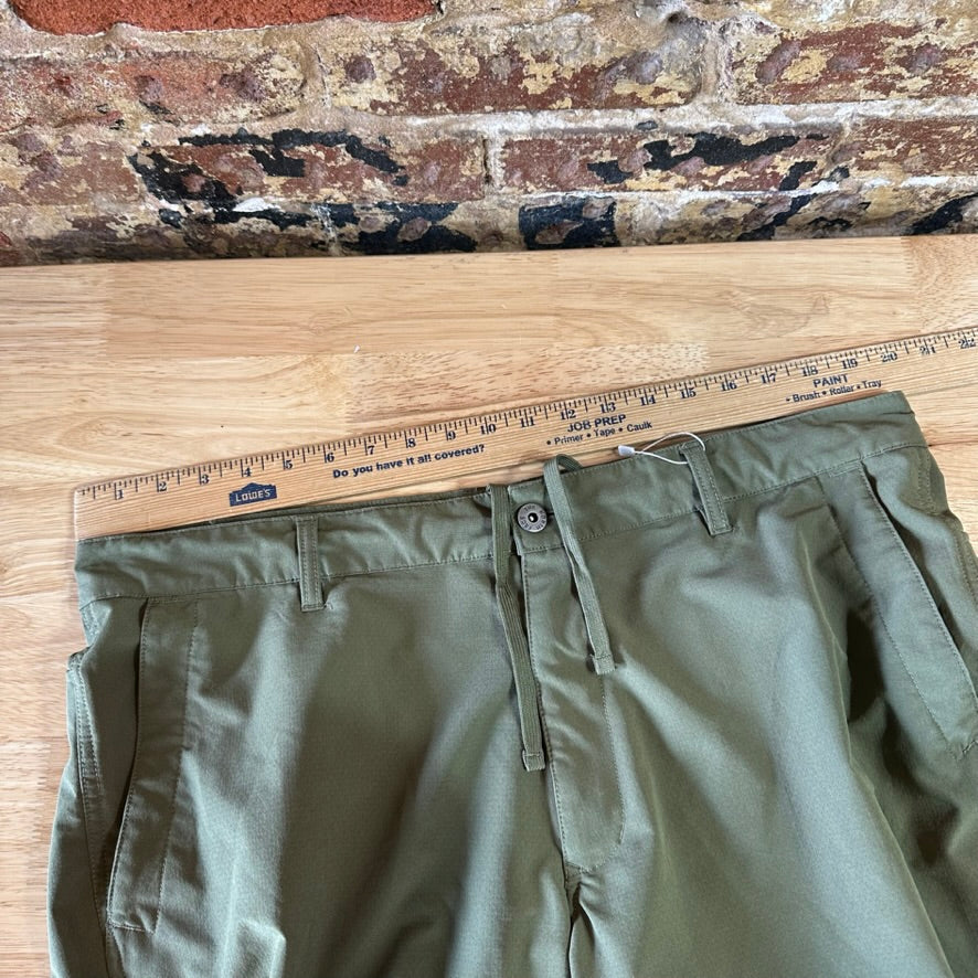 North Face Shorts Mens 38