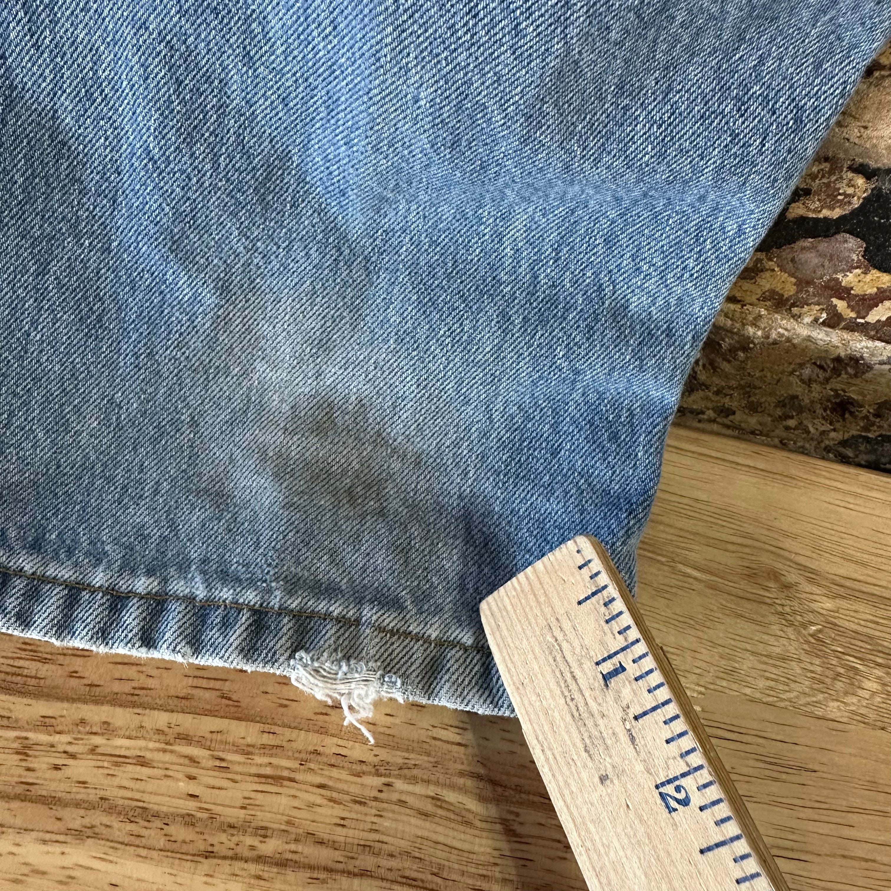 Vintage Levis 505 Jeans Mens 38x32 Regular Zip fly Blue denim Levi's 2001 y2k