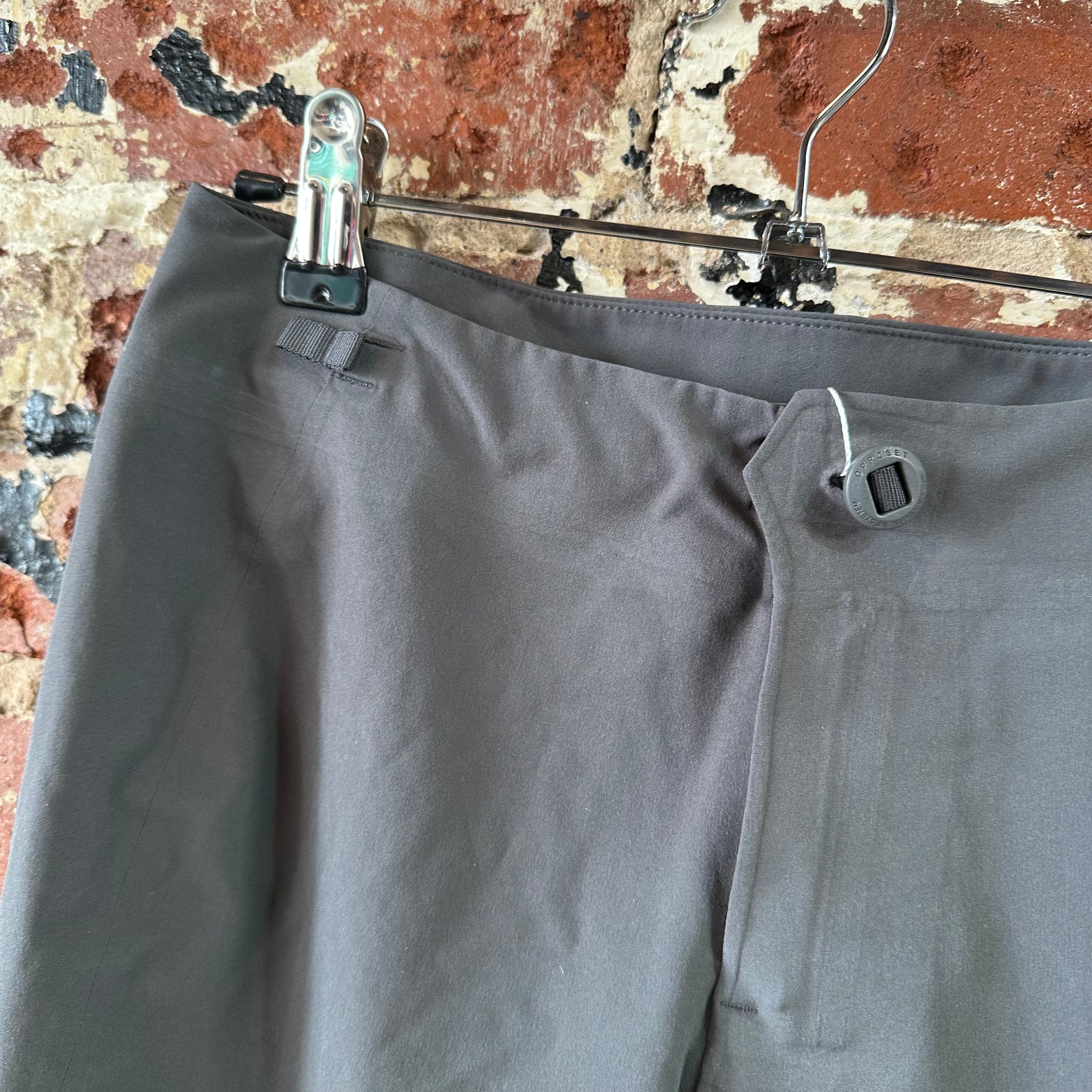 Patagonia Bike Shorts Womens 0 Gray Pull on 27x11" Lightweight