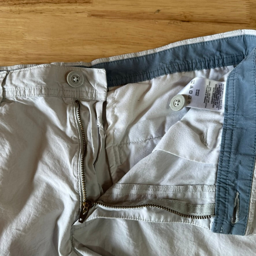 Columbia Mens 34 Tan Shorts