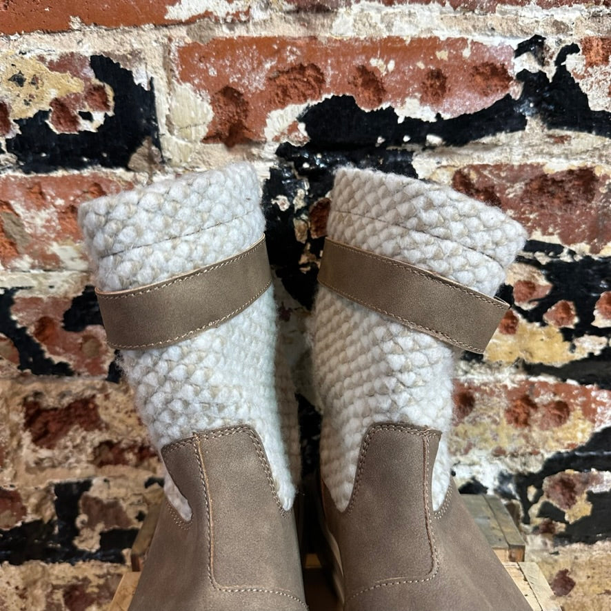 Hey Dude Brown Boots Womens 7