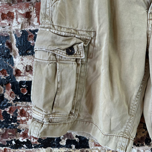 American Eagle Outfitters Classic Cargo Shorts Mens 34 Tan 11" inseam