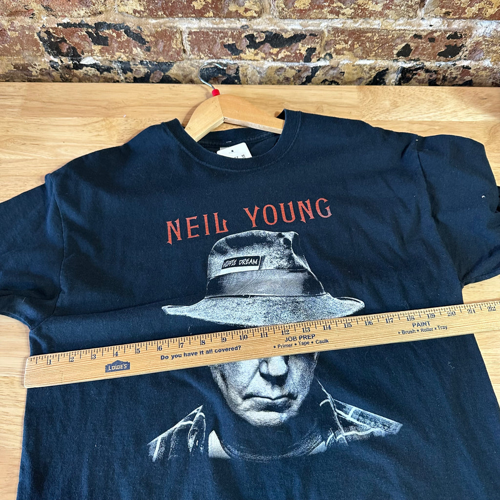 Neil Young T Shirt Size Large