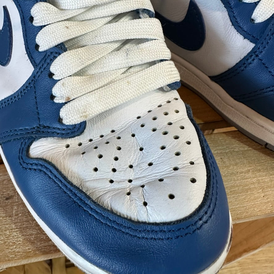Nike Boys Blue Shoes 4