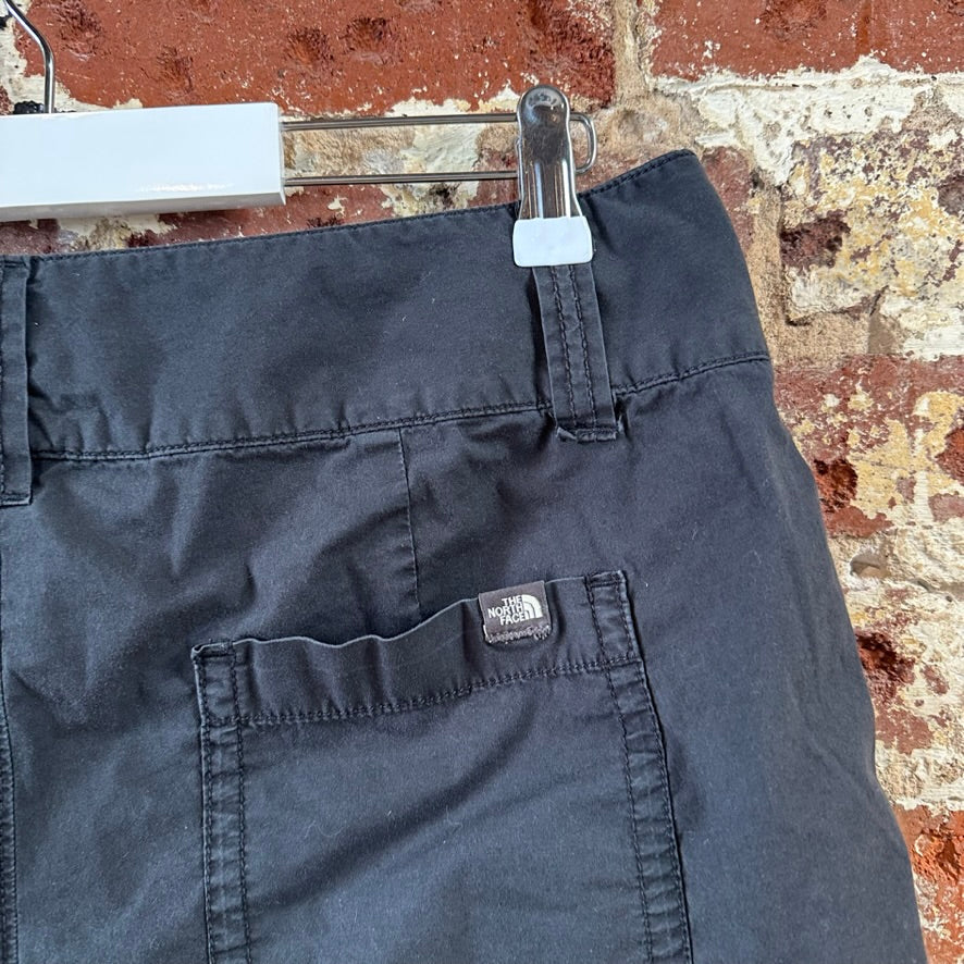 North Face Women's 8 Black Shorts
