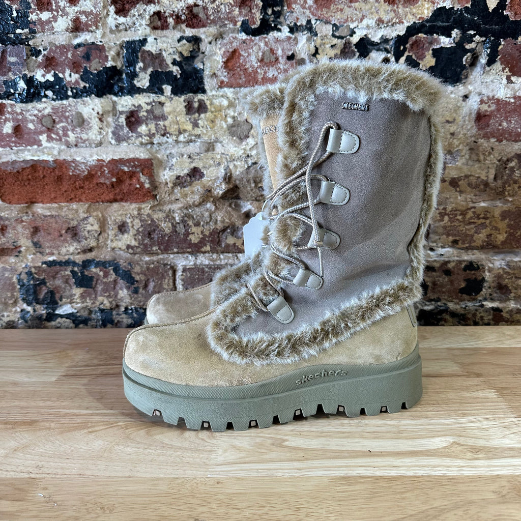 Vintage Y2K Skechers Outdoor 10 Frolic Suede Winter boots Faux Fur Lined Suede
