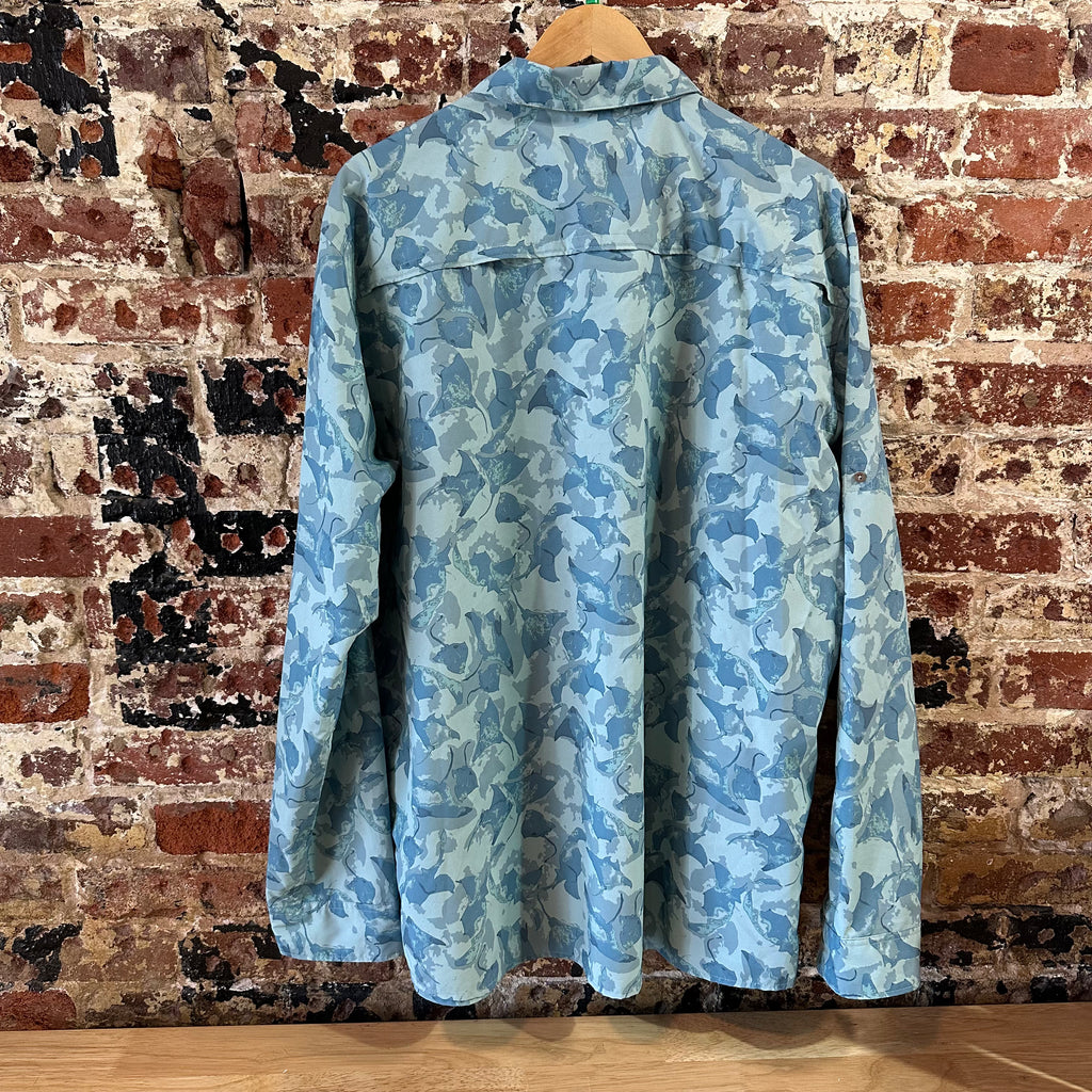 Patagonia Mens XL Long Sleeve Button Vented Blue