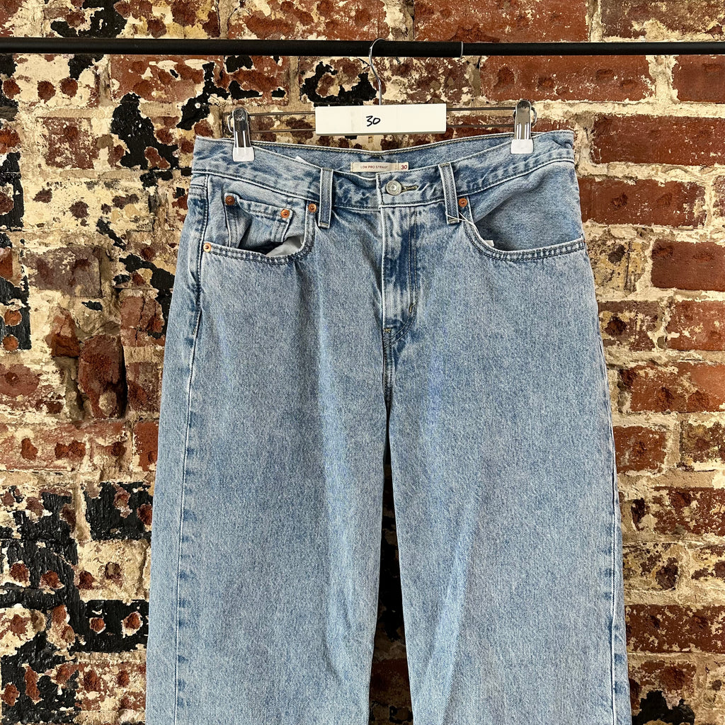 Levi's Womens 30 Low Pro Straight Jeans