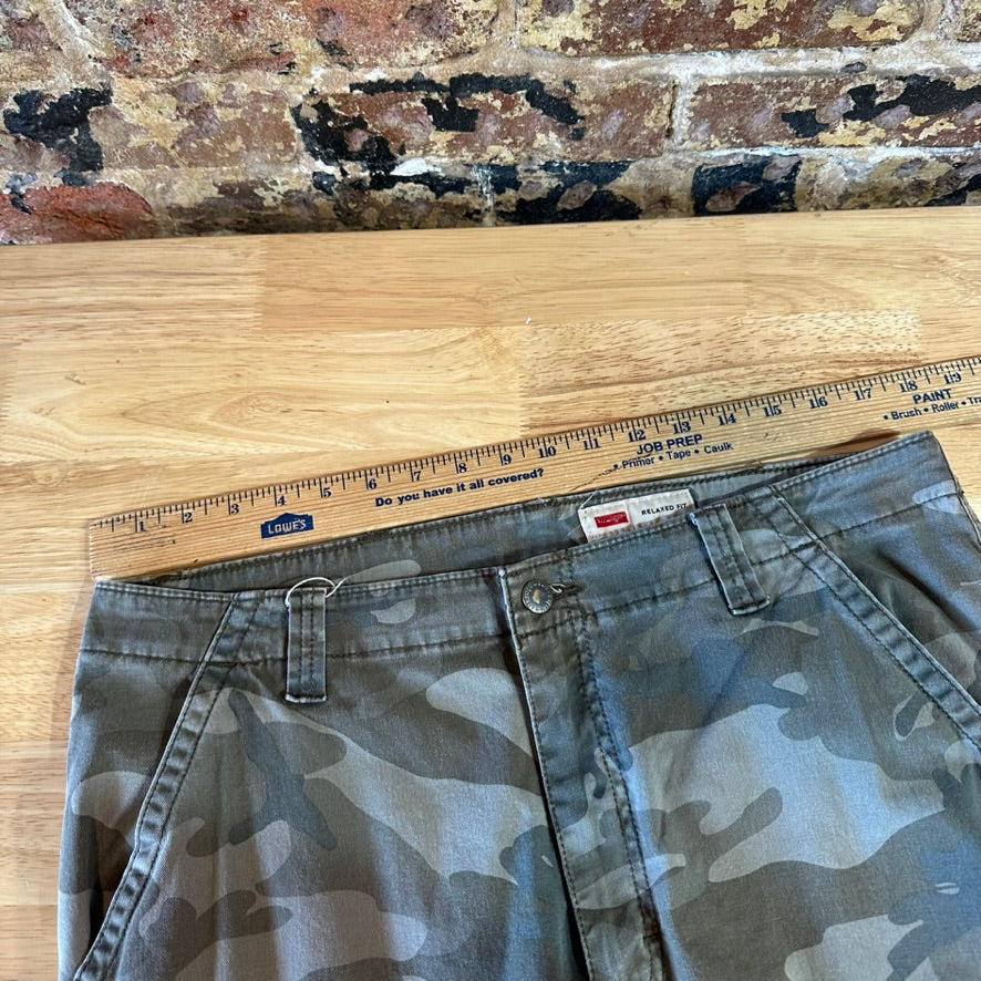 Wrangler Mens 34x32 Camo Cargo Pants