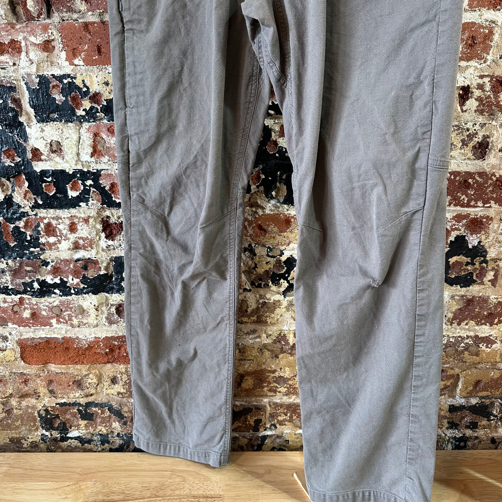 North Face Mens 30x30 Tan Pants