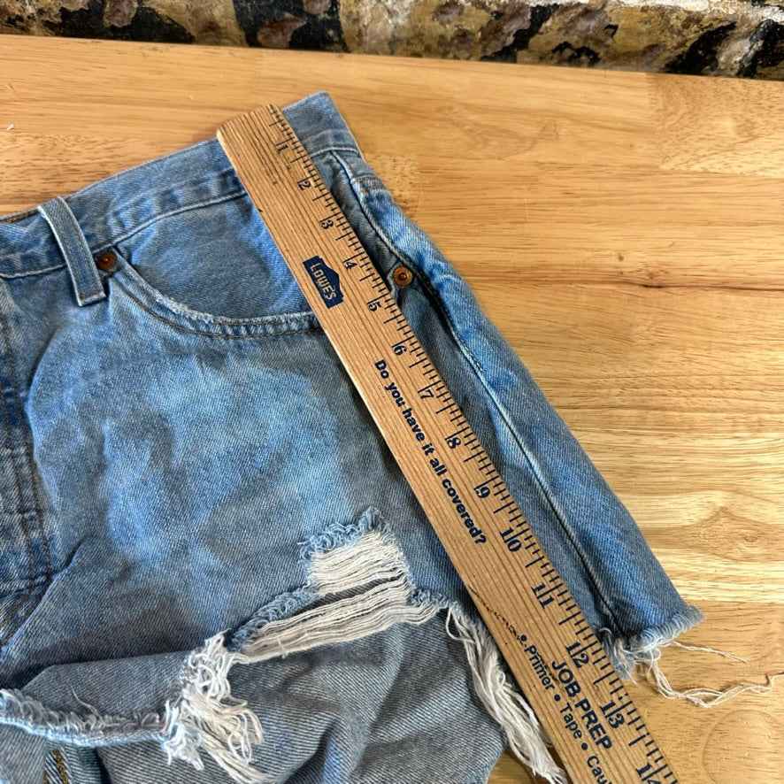 Levi's Cut Off Denim Jean Shorts Womens 32