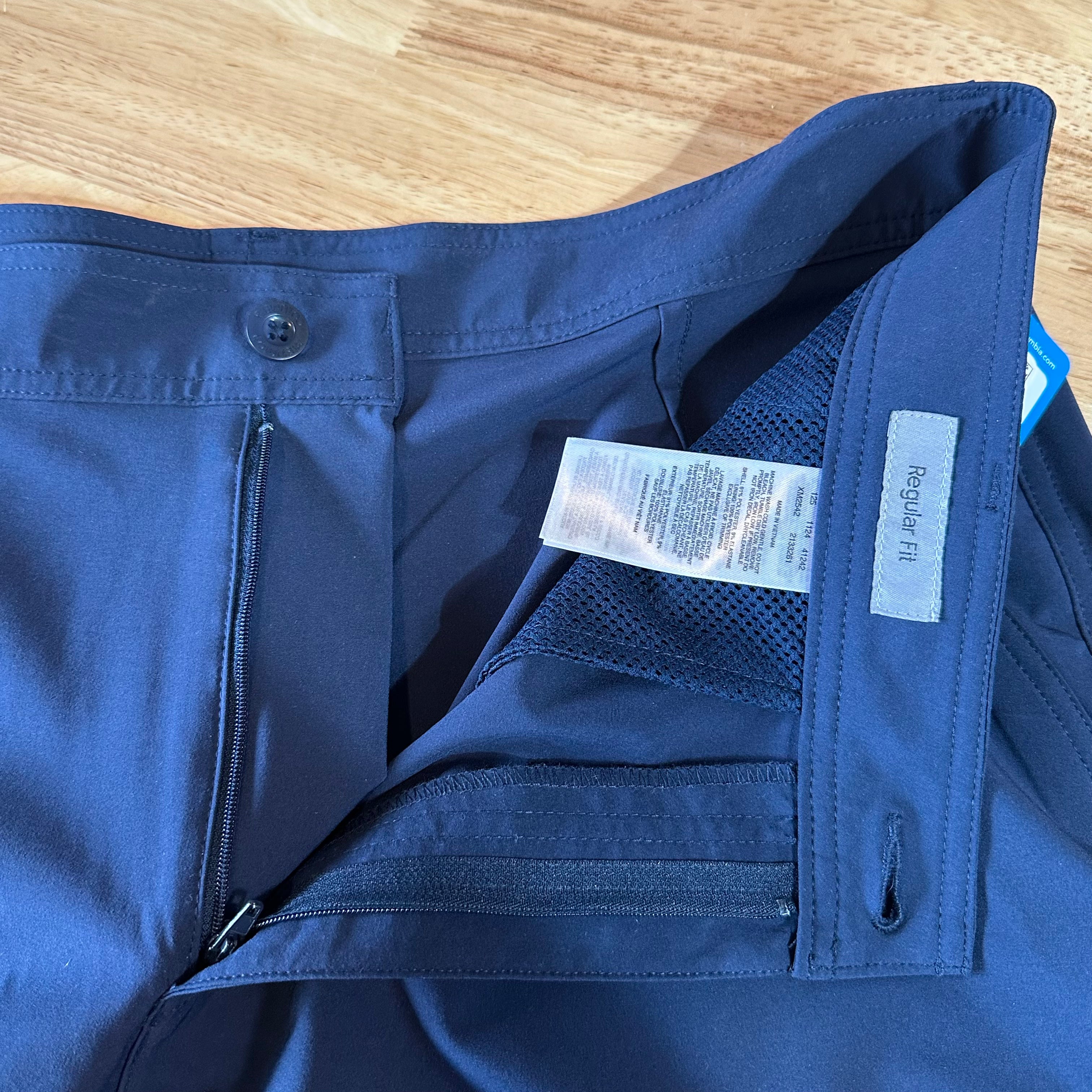 Columbia Mens 36 Blue Shorts NEW