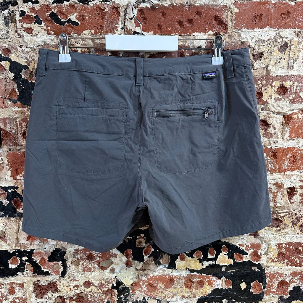 Patagonia Quandary Shorts Women's 8 Gray Lightweight Outdoor Hiking 5" inseam