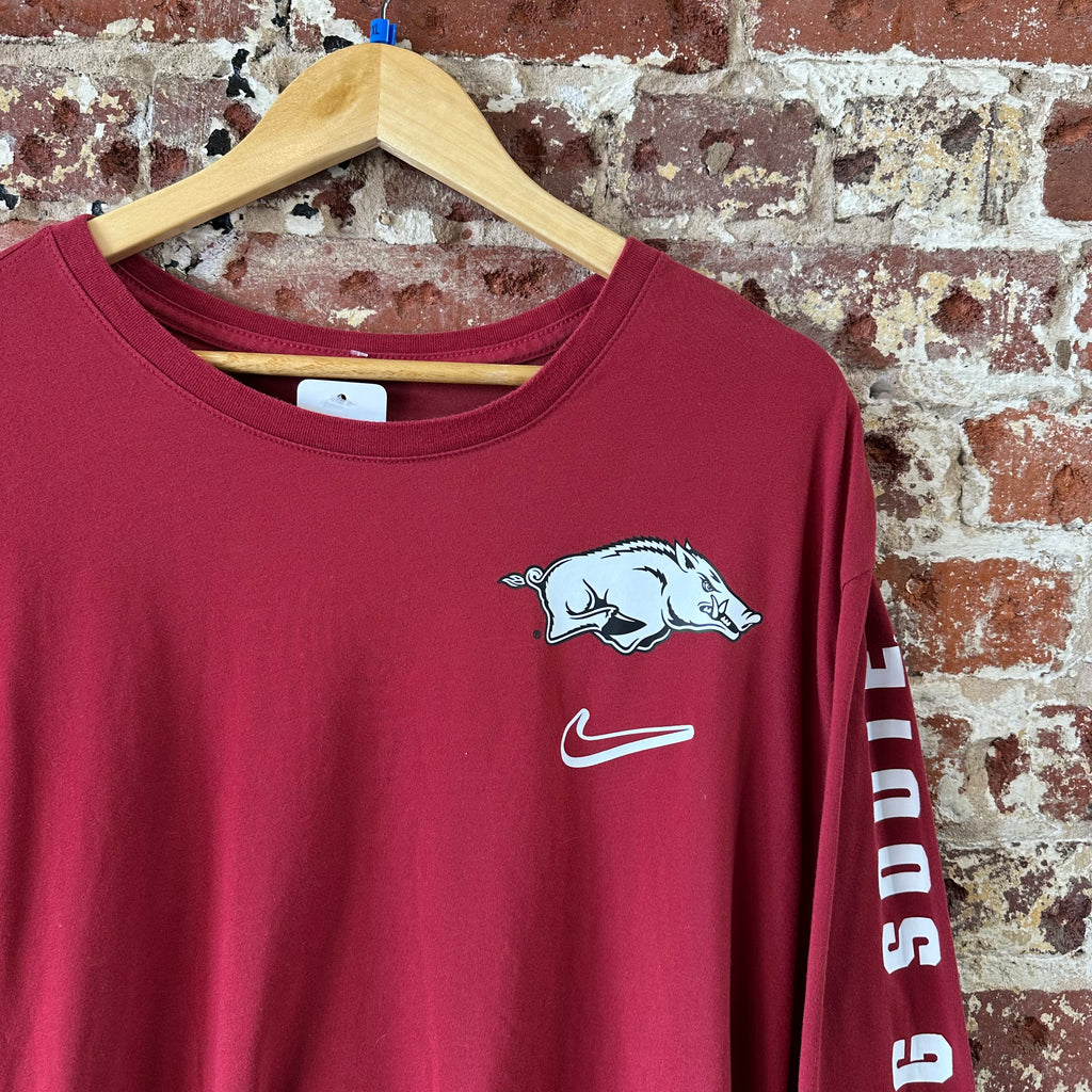 Nike Arkansas Razorbacks Hogs Mens Size 2XL Red Long Sleeve T-Shirt
