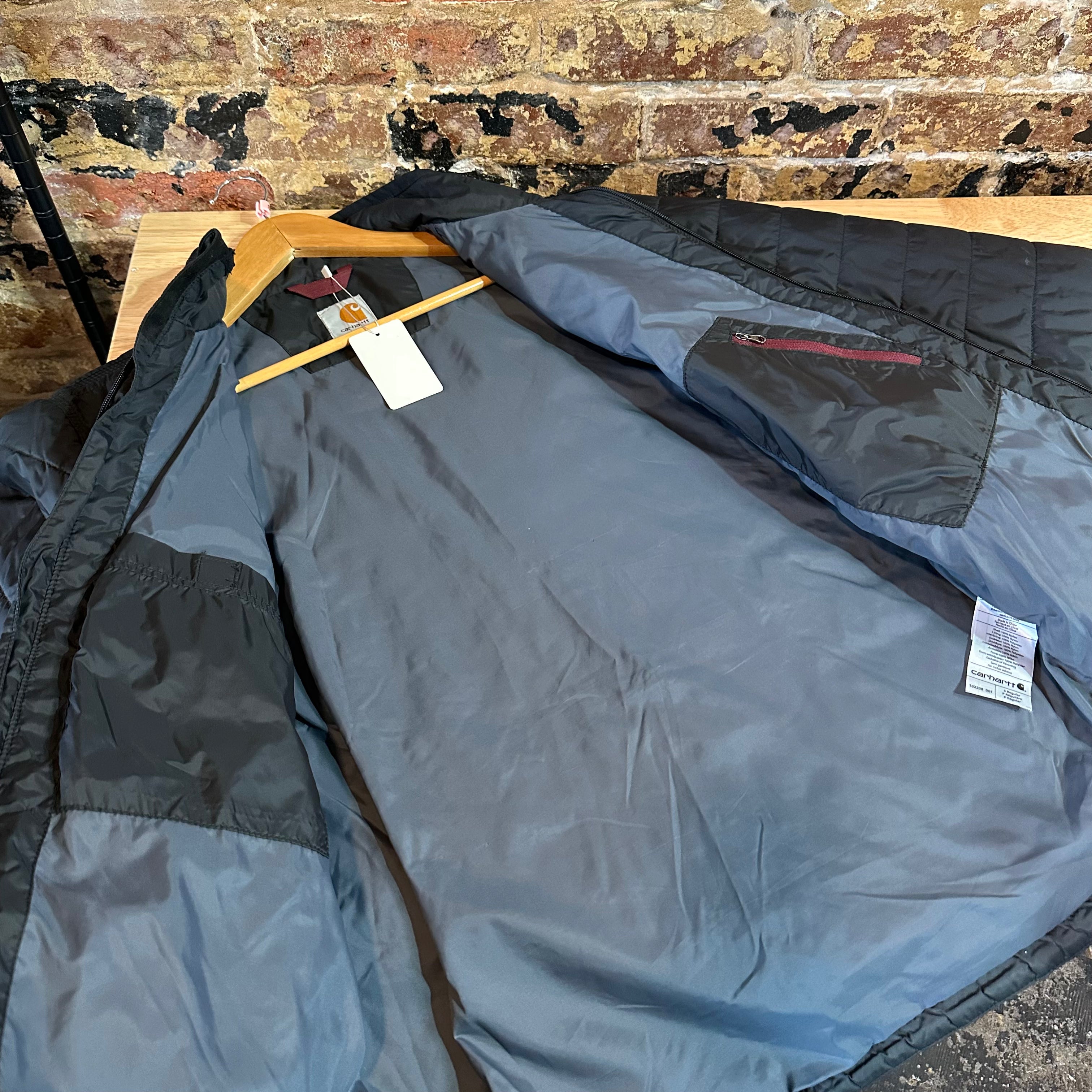 Carhartt Mens Small Rain Defender Black Jacket