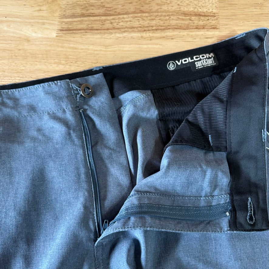 Volcom Shorts Mens 38