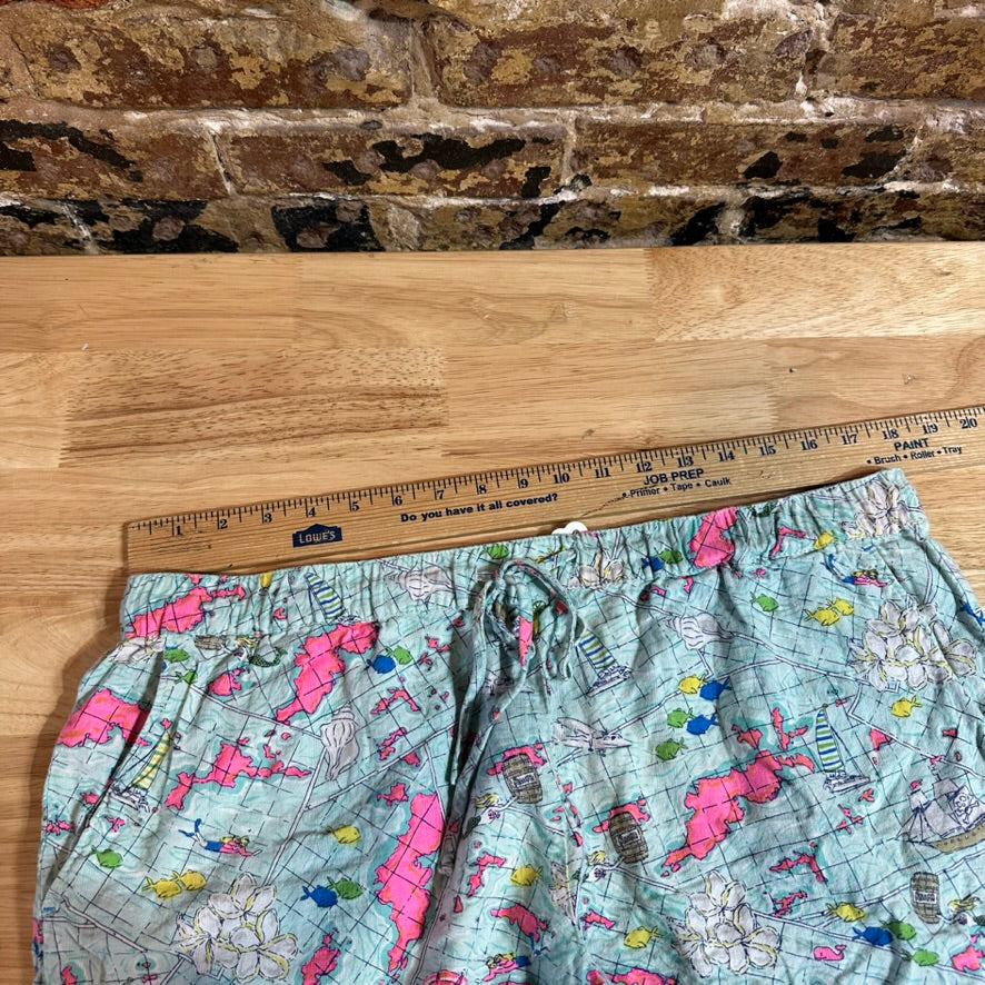 Vineyard Vines Women's Large Shorts