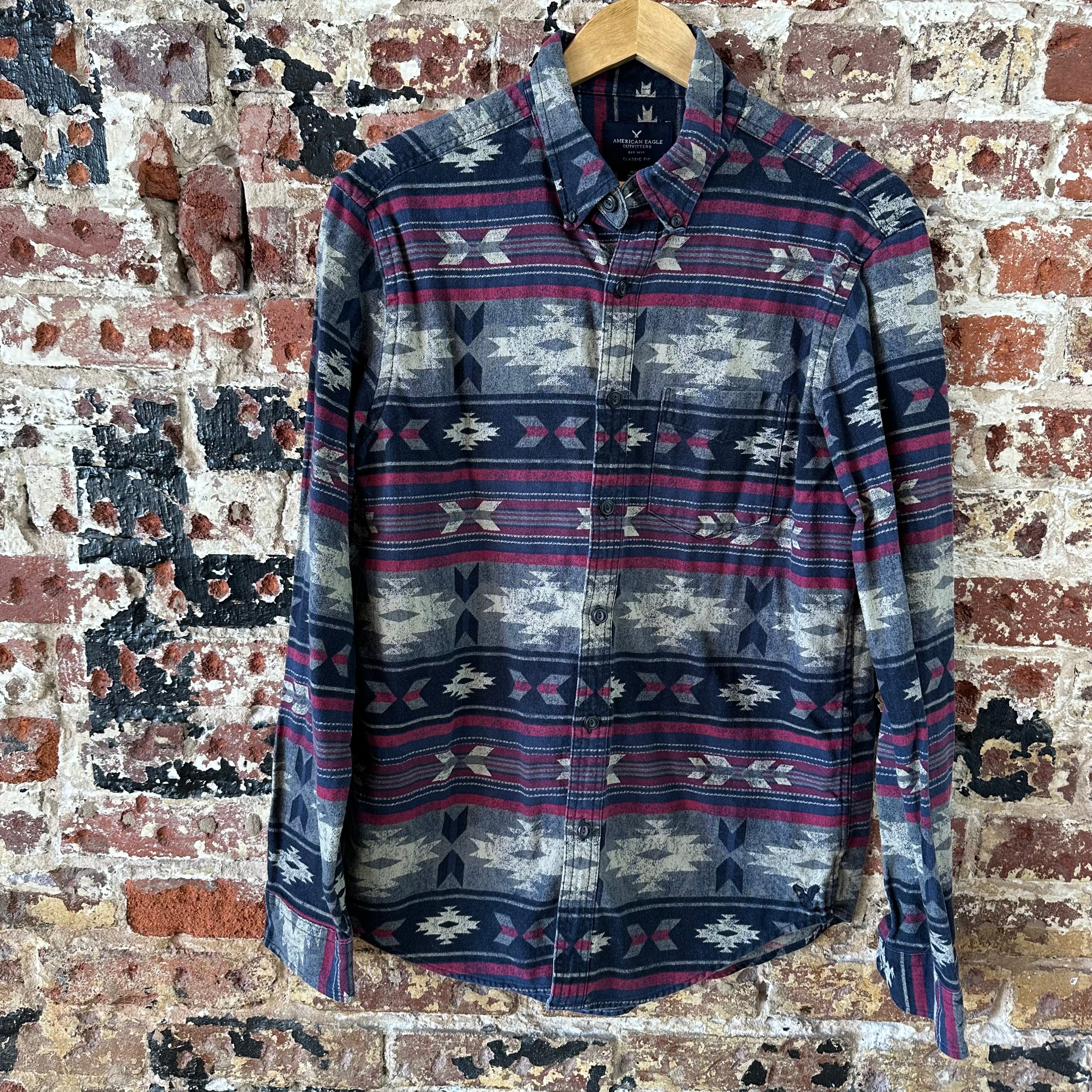 American Eagle AE Aztec Shirt Mens Medium Button Up Western Southwest Blue Red