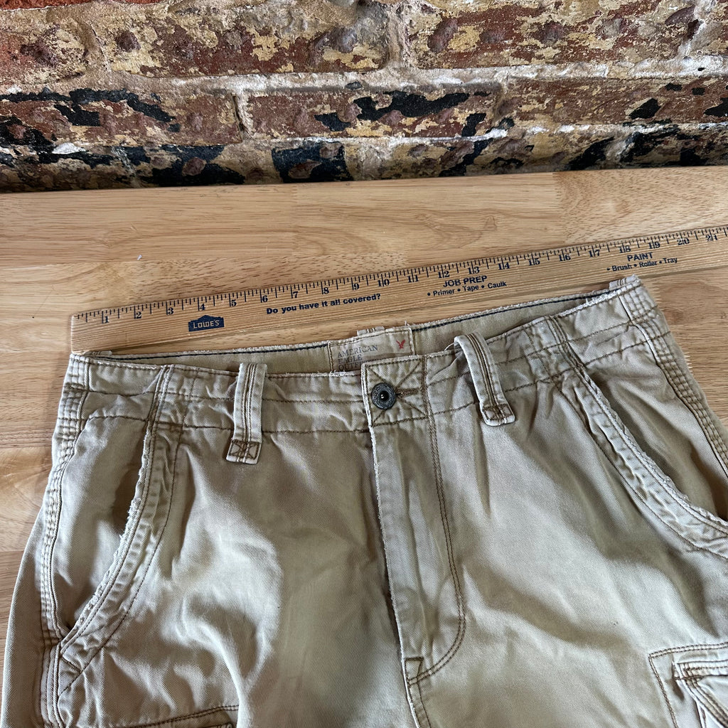 American Eagle Outfitters Classic Cargo Shorts Mens 34 Tan 10.5" inseam