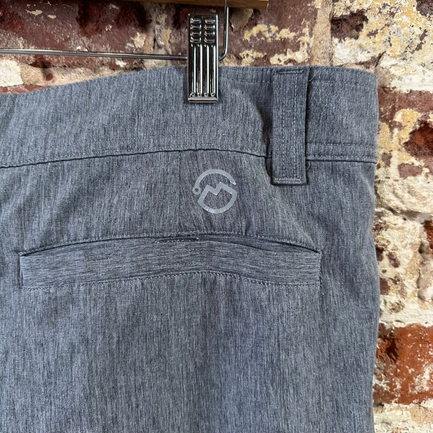 Magellan Outdoors Shorts Mens 40 Gray Fishing Outdoor Hiking 9.5" inseam