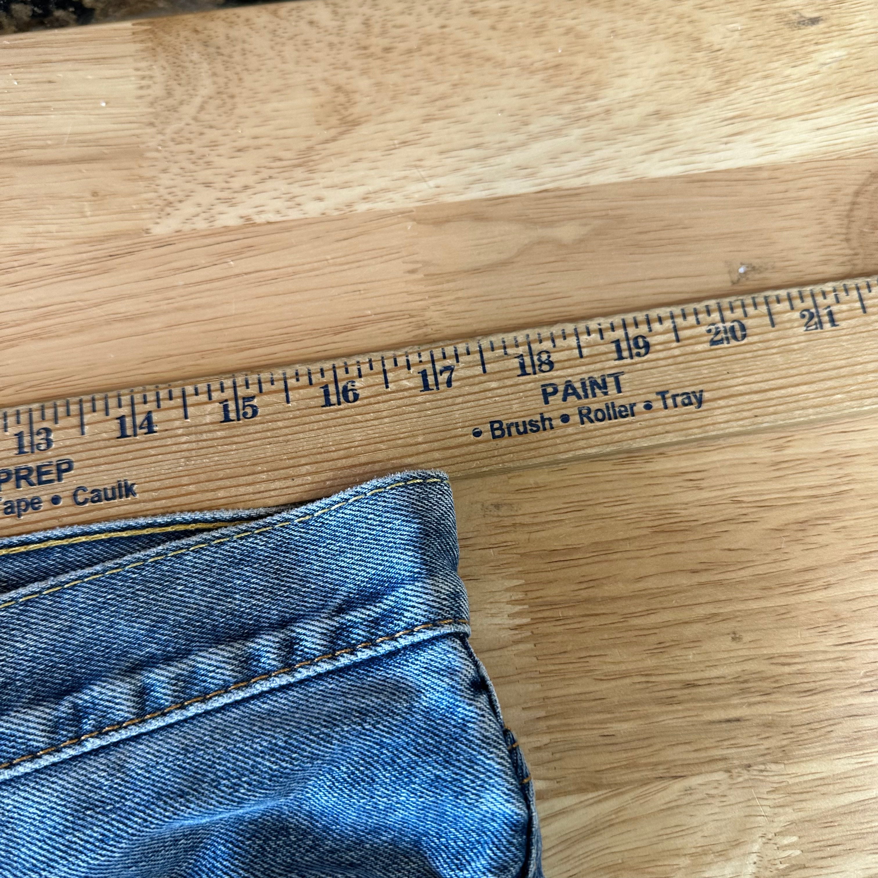 Levi's Cut Off Denim Blue High Rise Jean Shorts Womens 33 - 34x3"