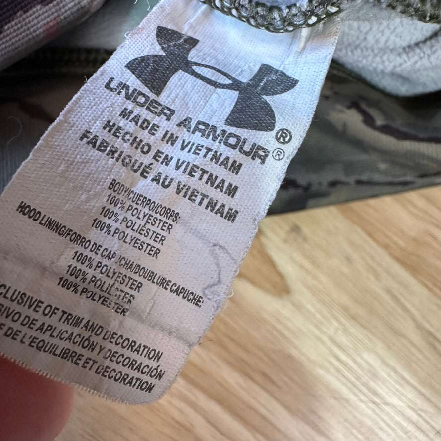 Under Armour Hoodie Youth Medium Camo Fleece Pullover Sweatshirt