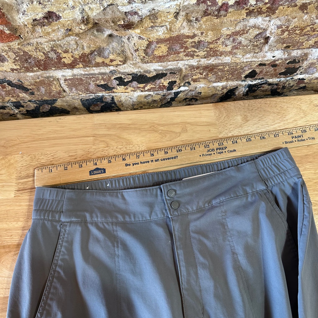 Columbia Pants Womens 16 Gray pants 35x31" Hiking outdoor Roll Tab