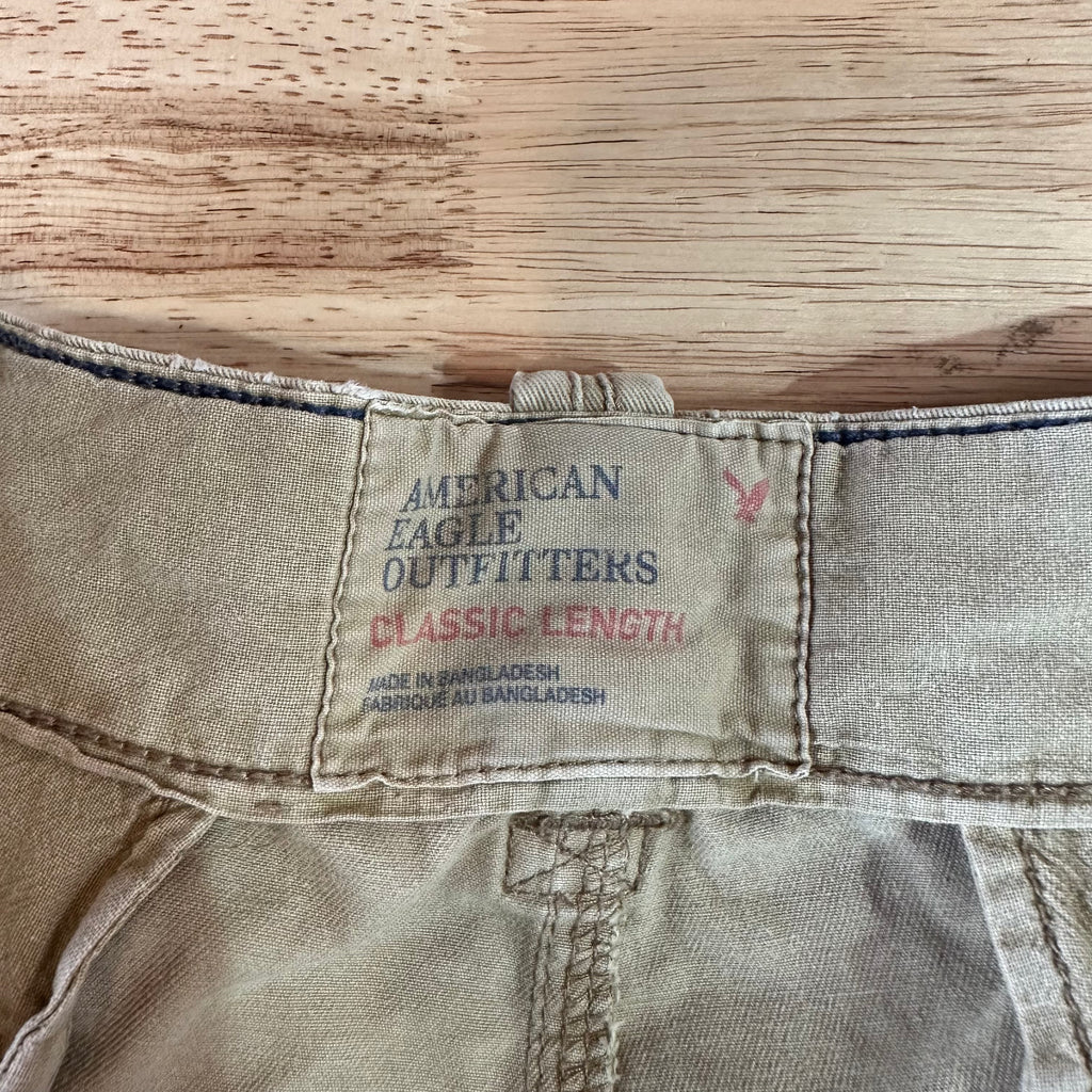 American Eagle Outfitters Classic Cargo Shorts Mens 34 Tan 11" inseam