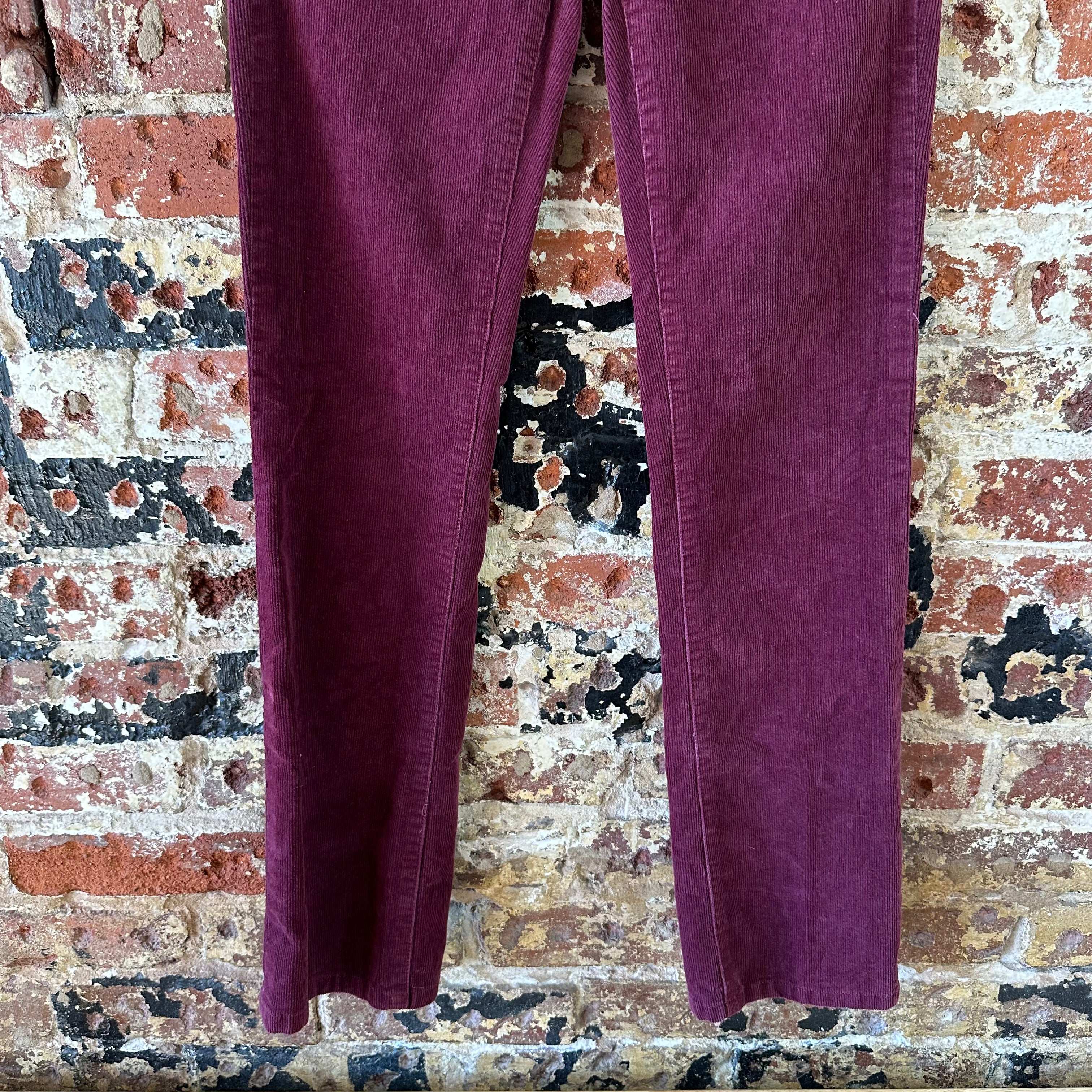 Patagonia Womens 24 Short Burgundy Corduroy Pants