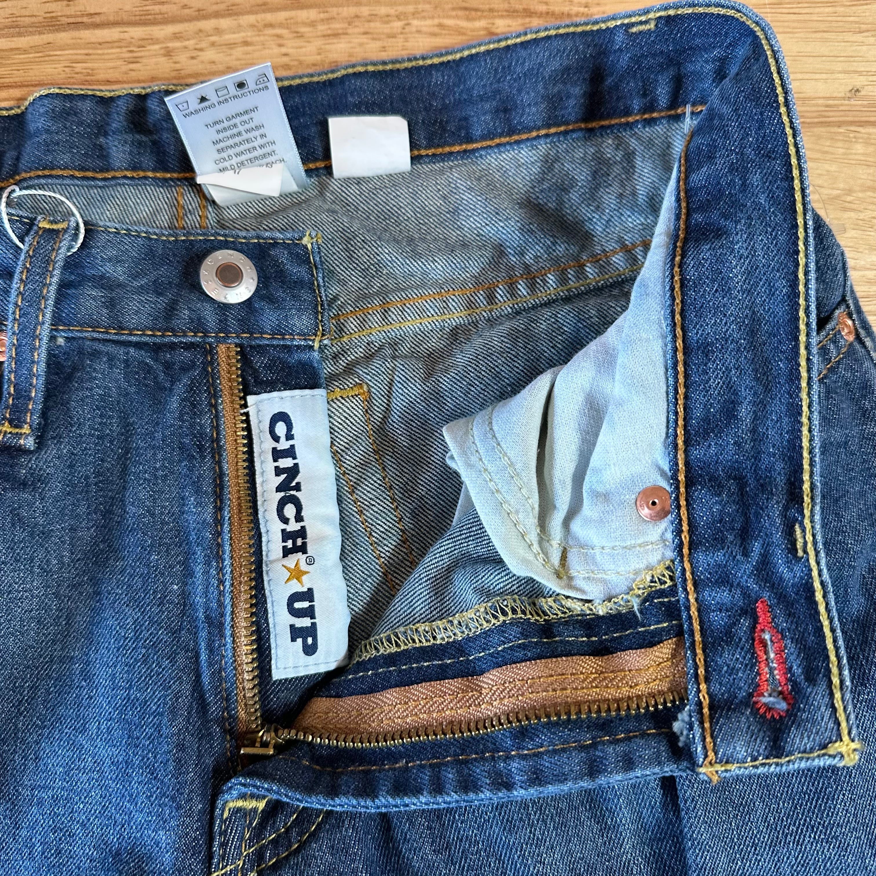 Cinch Mens 30x38 White label Blue Jeans
