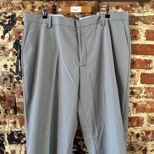 Adidas Golf Pants Men's 40x32 Gray Performance Chino Madi P Check NEW