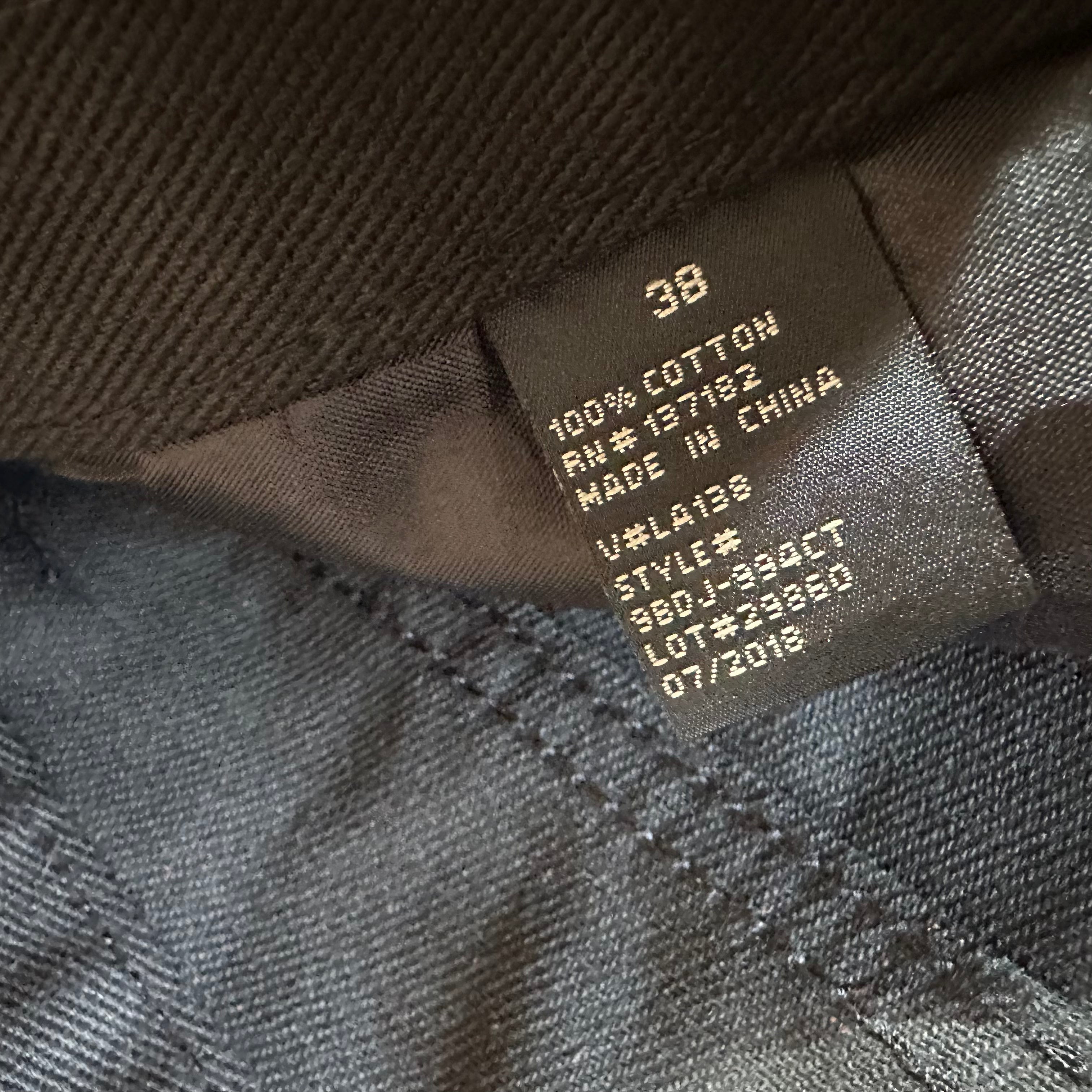 GS-115 Mens 38x34 Black Jeans