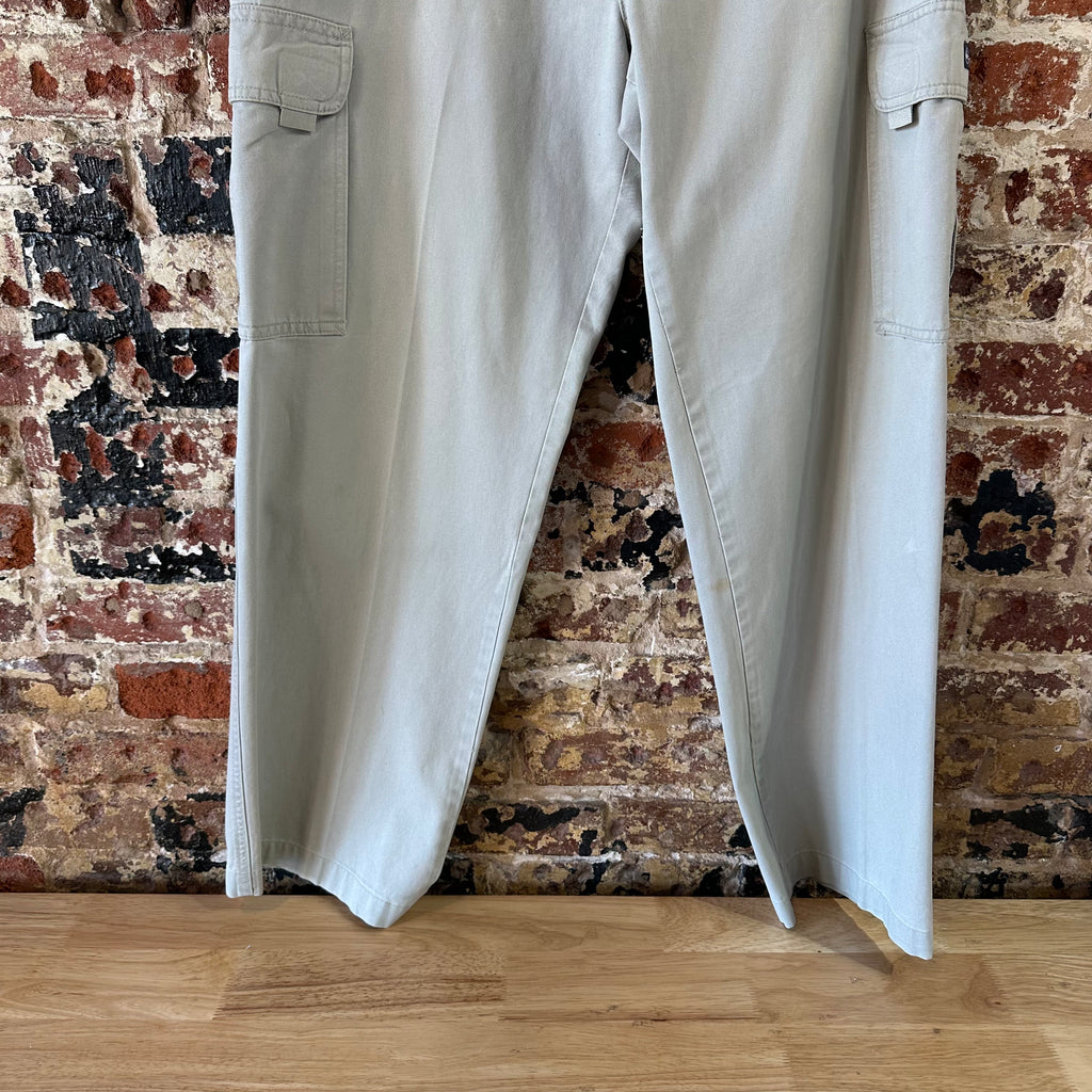 VINTAGE Quiksilver Cargo Pants Mens Straight Skater Surf Utility Men 34x30 Y2K